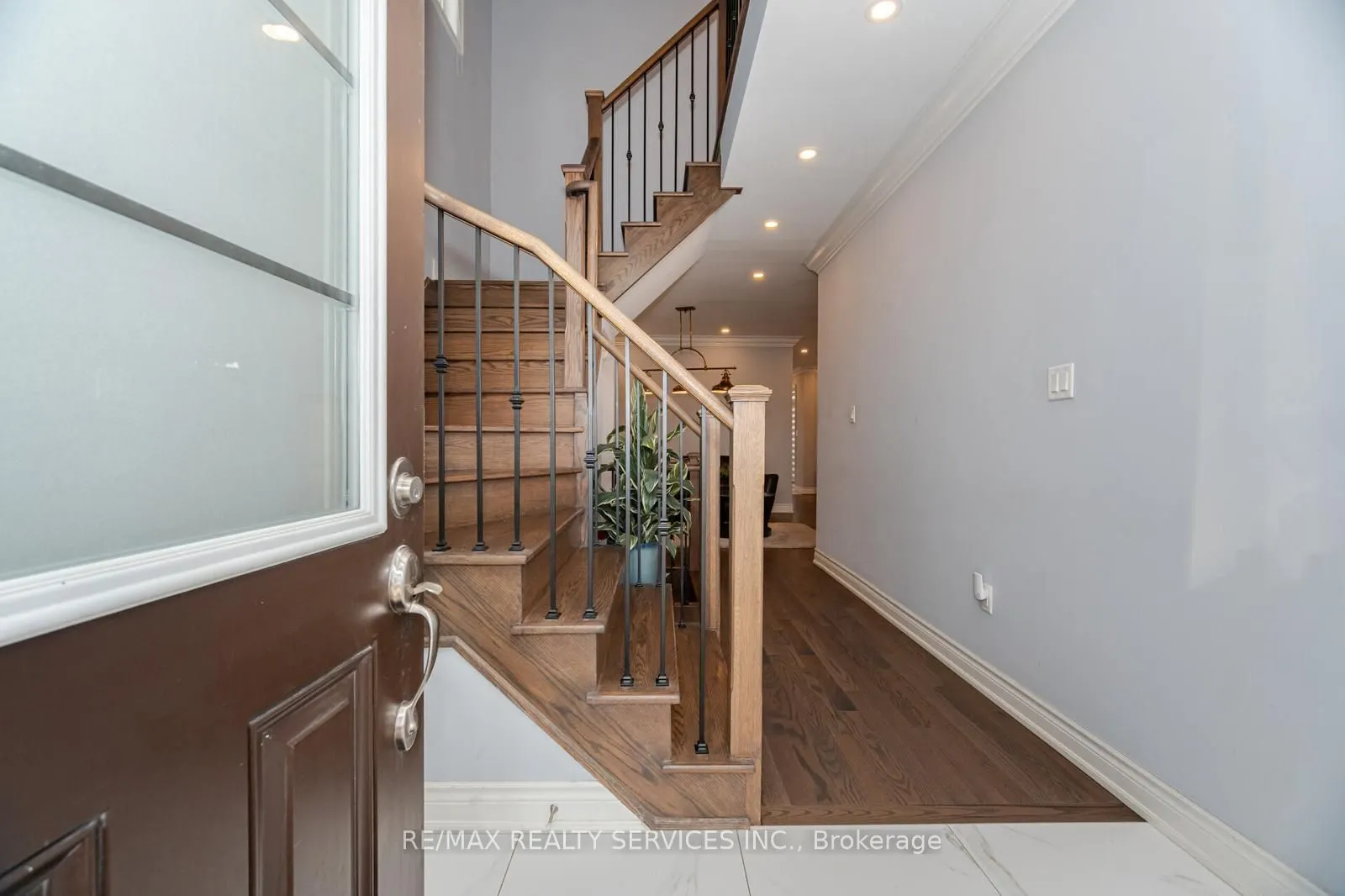 132 Meadow Vista Crescent