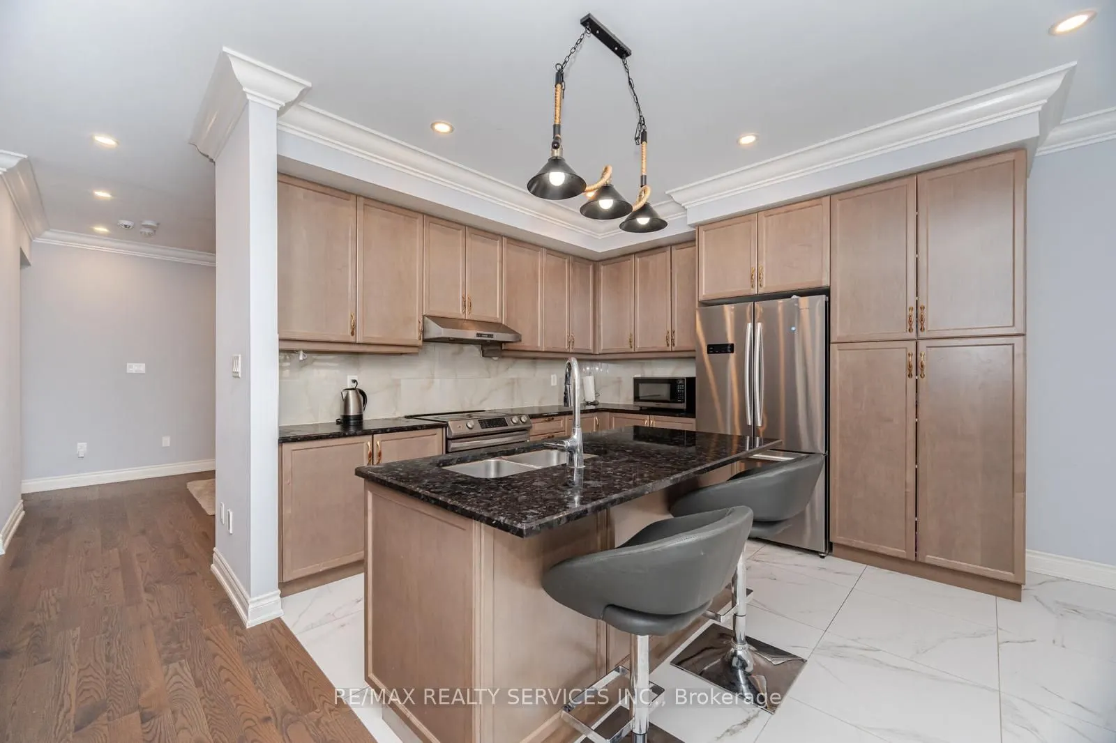 132 Meadow Vista Crescent