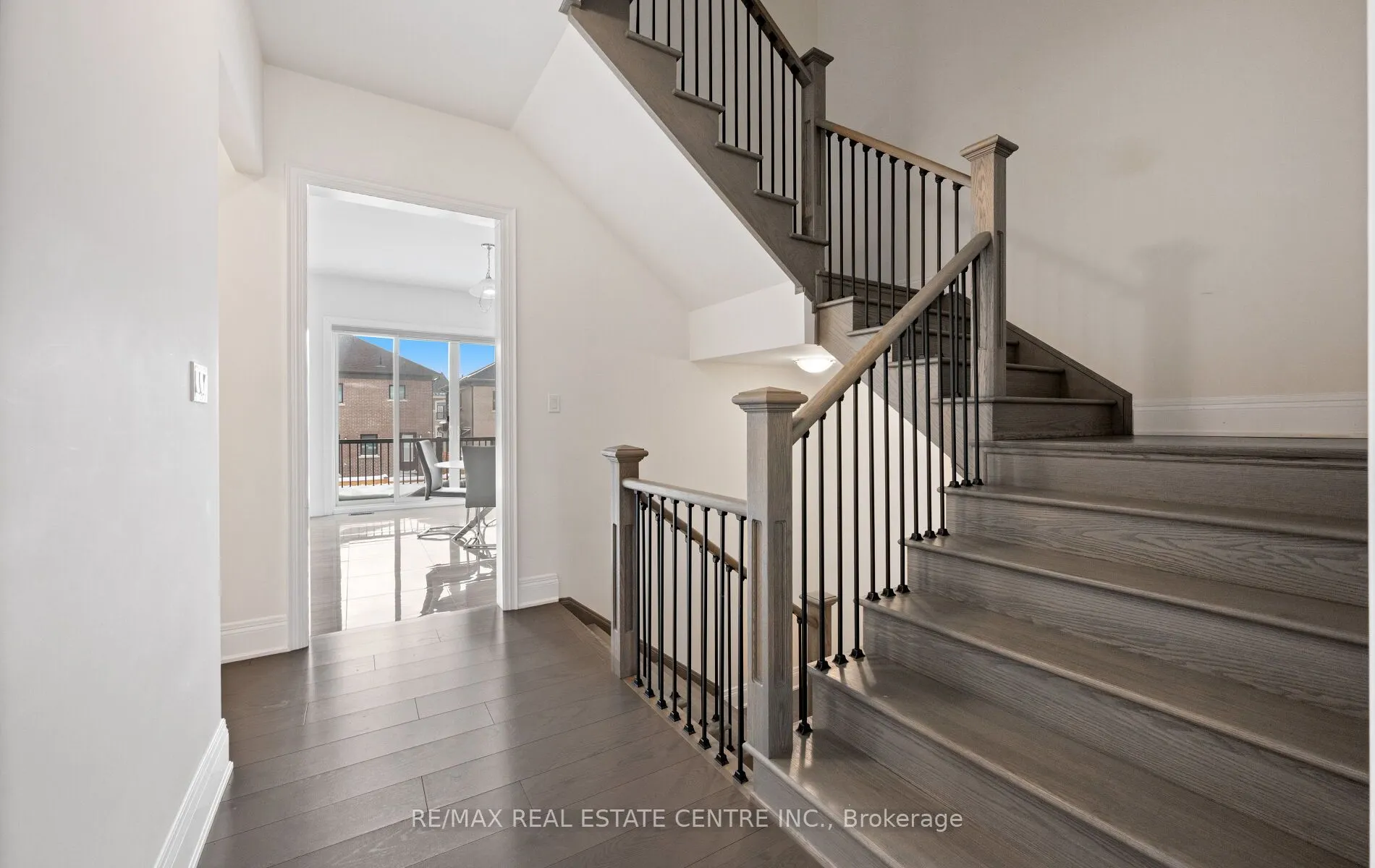 160 Wainfleet Crescent