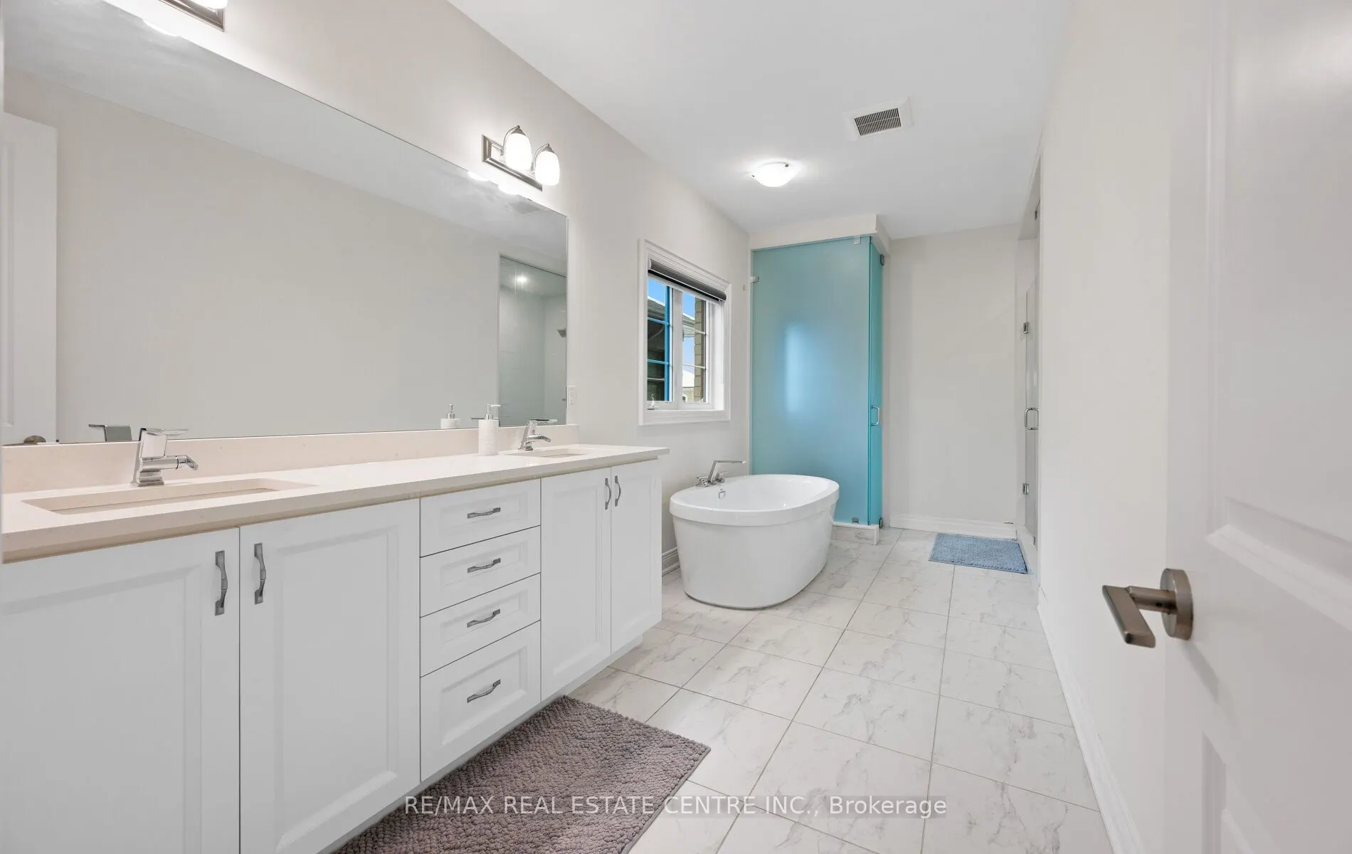 160 Wainfleet Crescent