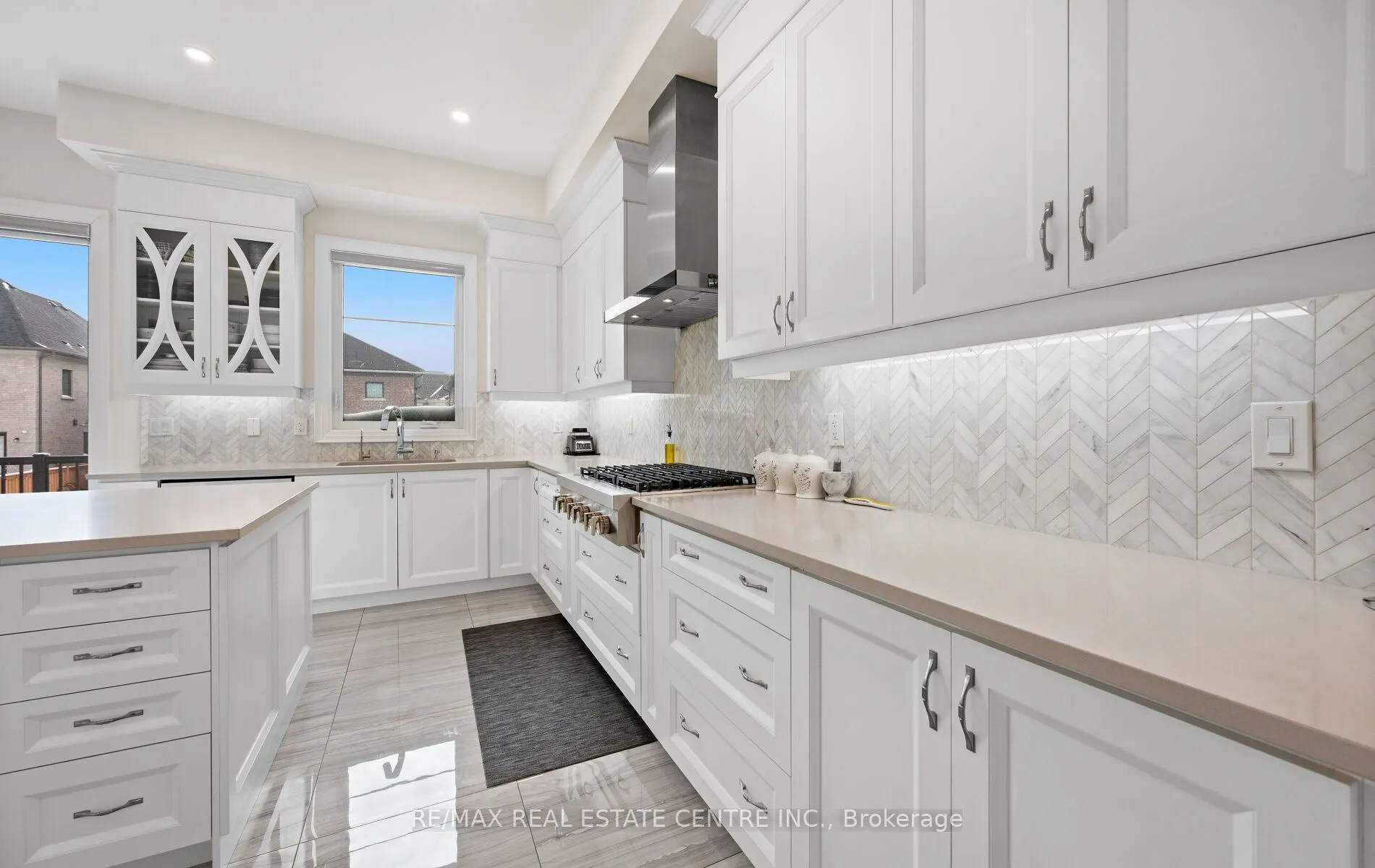 160 Wainfleet Crescent
