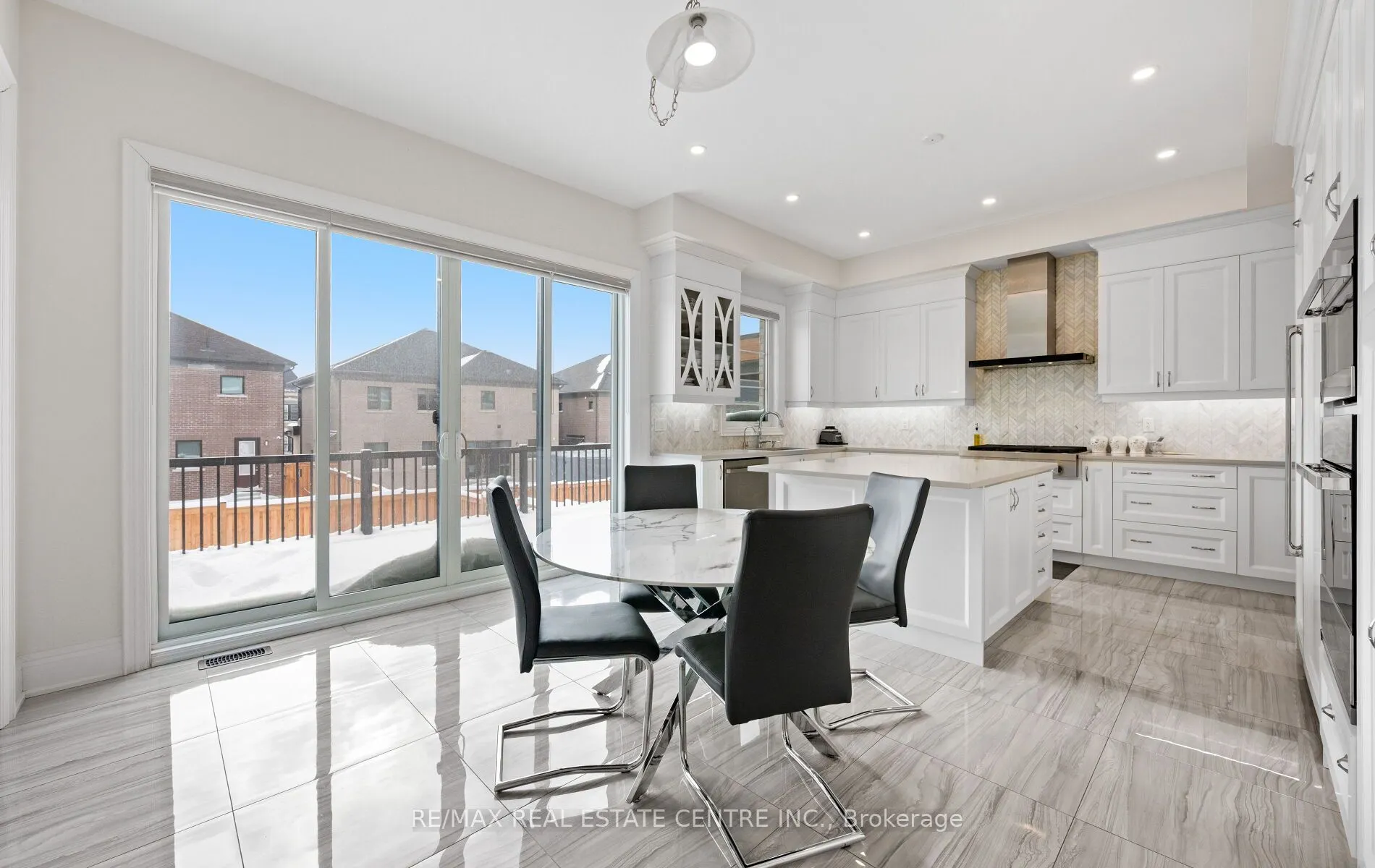 160 Wainfleet Crescent