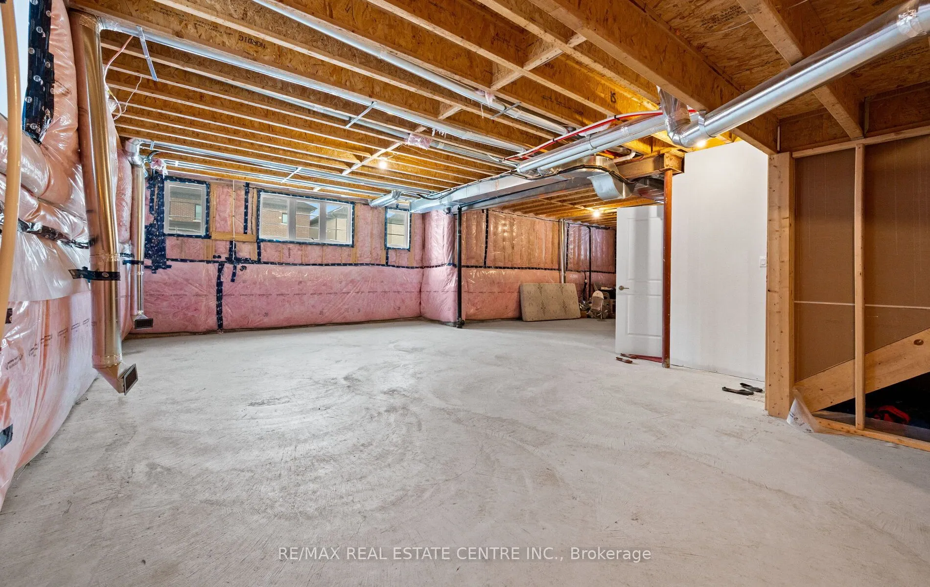 160 Wainfleet Crescent