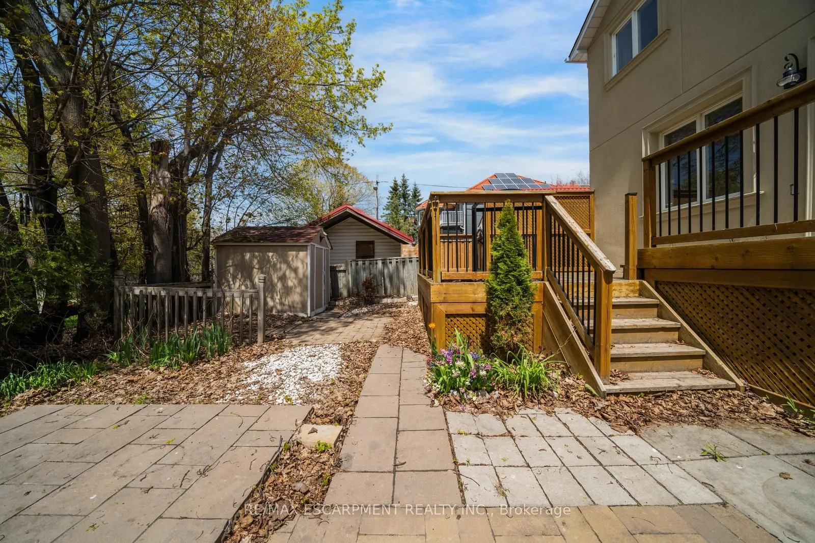 108 Olde Bayview Avenue