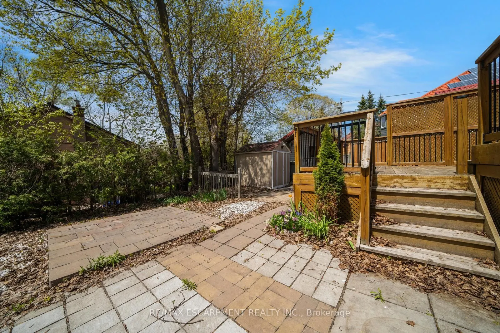 108 Olde Bayview Avenue