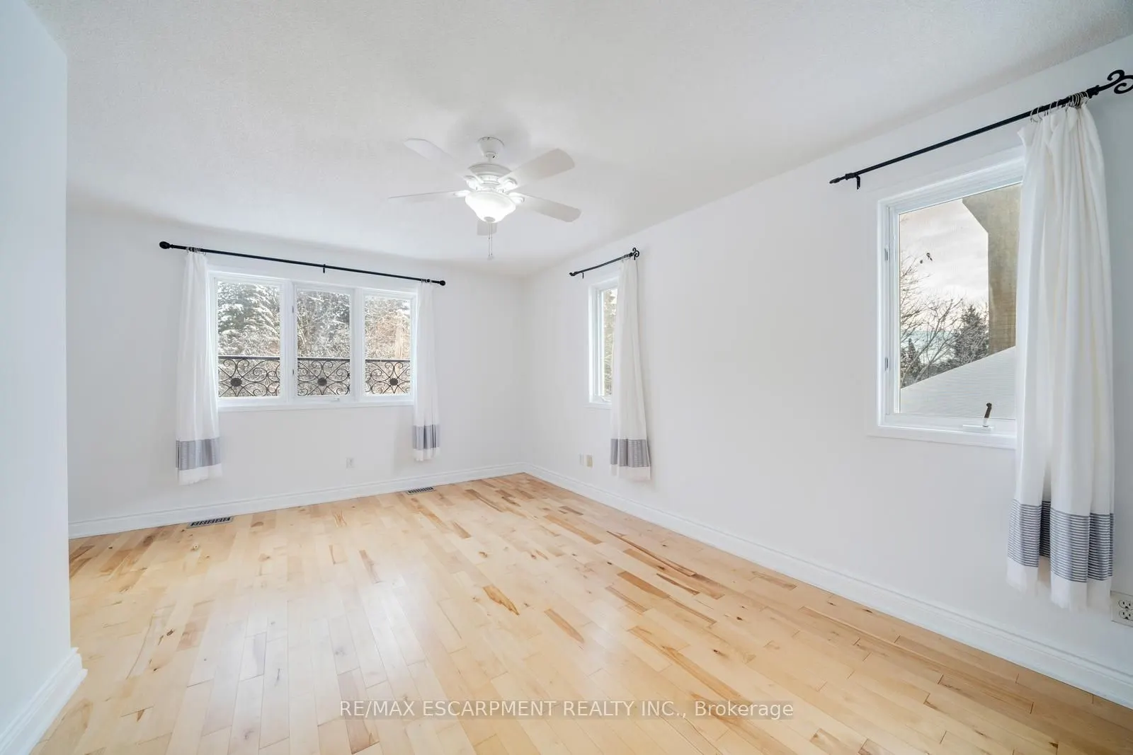 108 Olde Bayview Avenue
