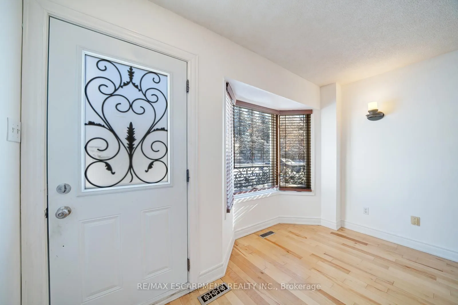 108 Olde Bayview Avenue