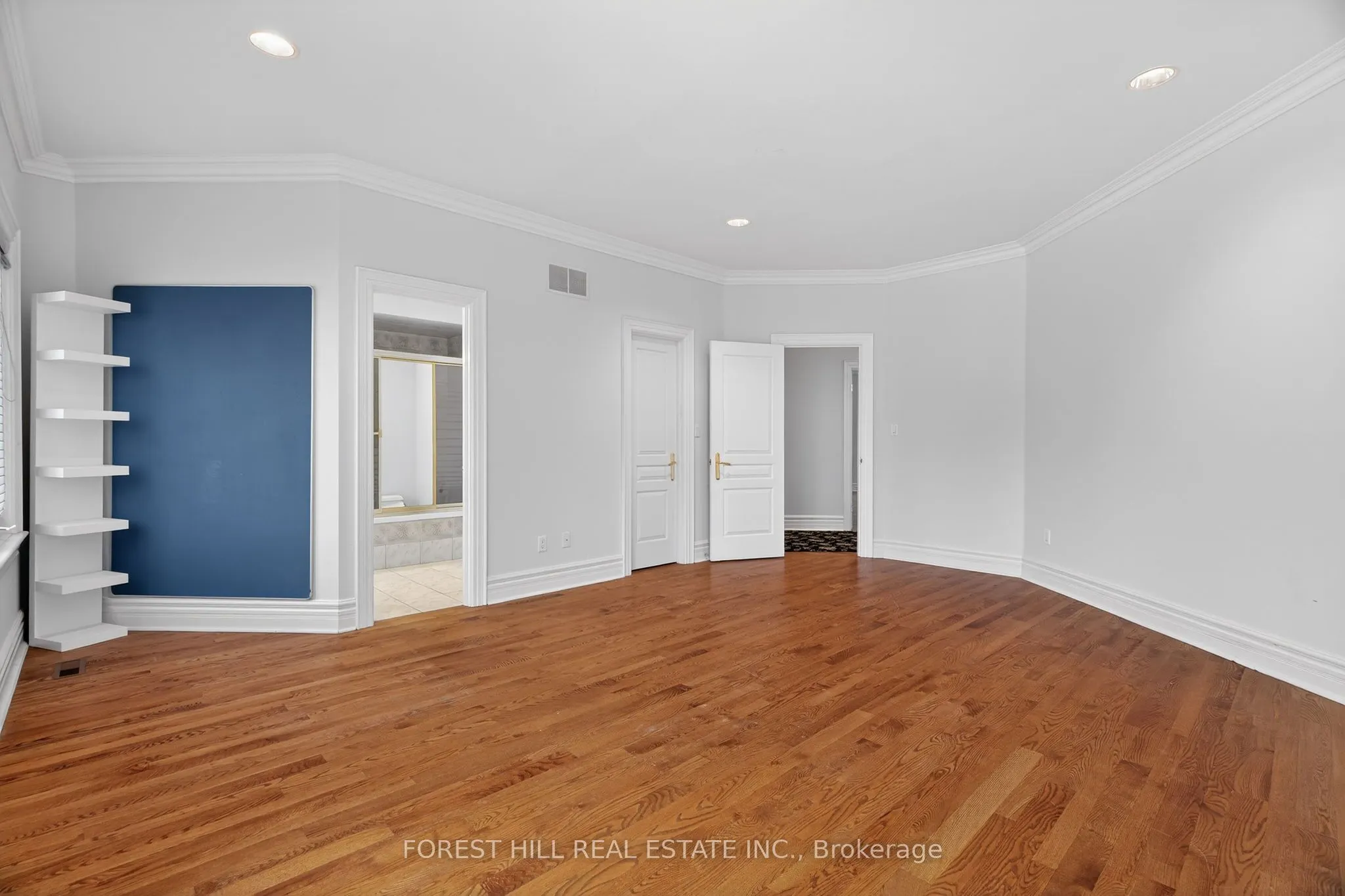 161 Renaissance Court
