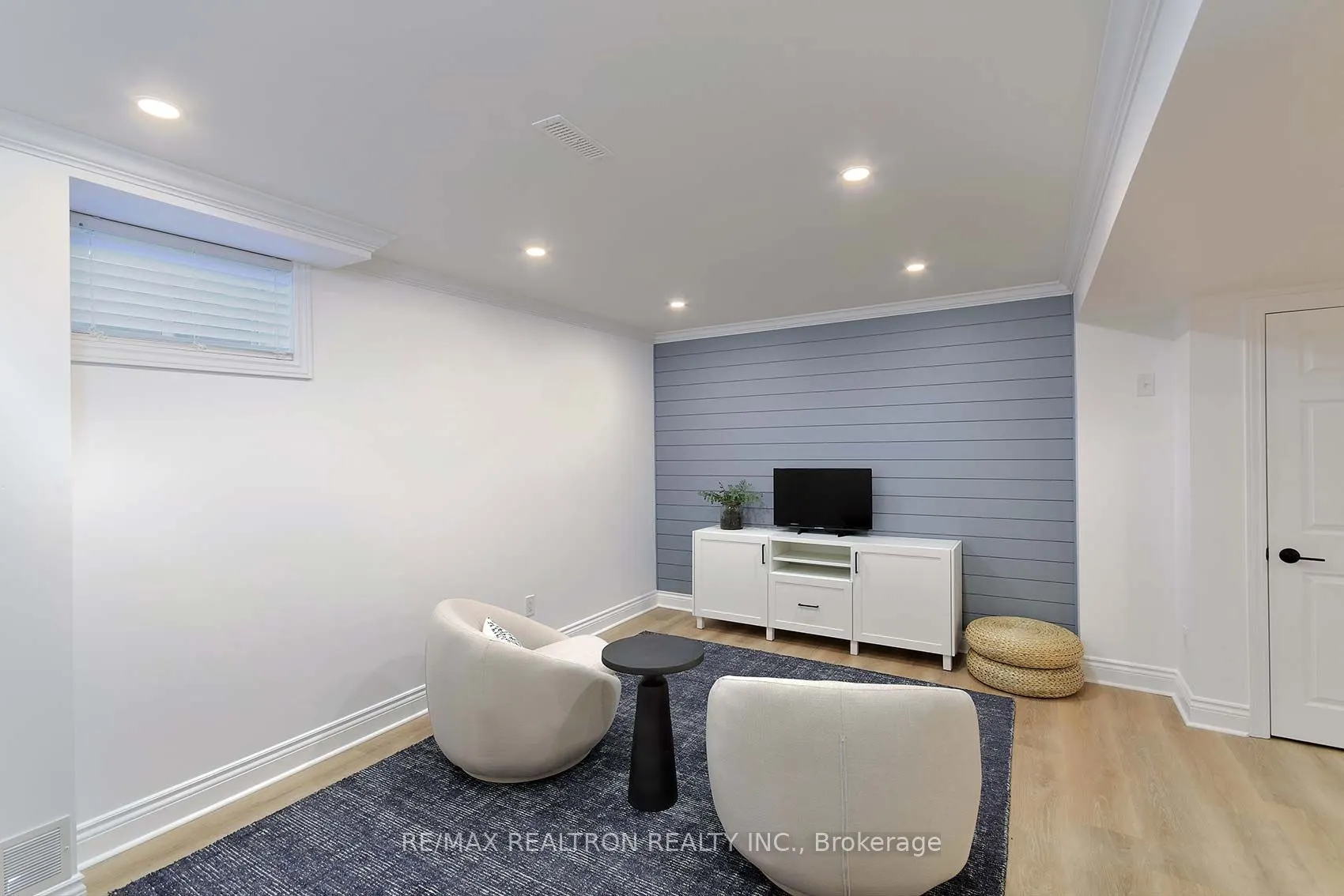 26 Hagen Hollow