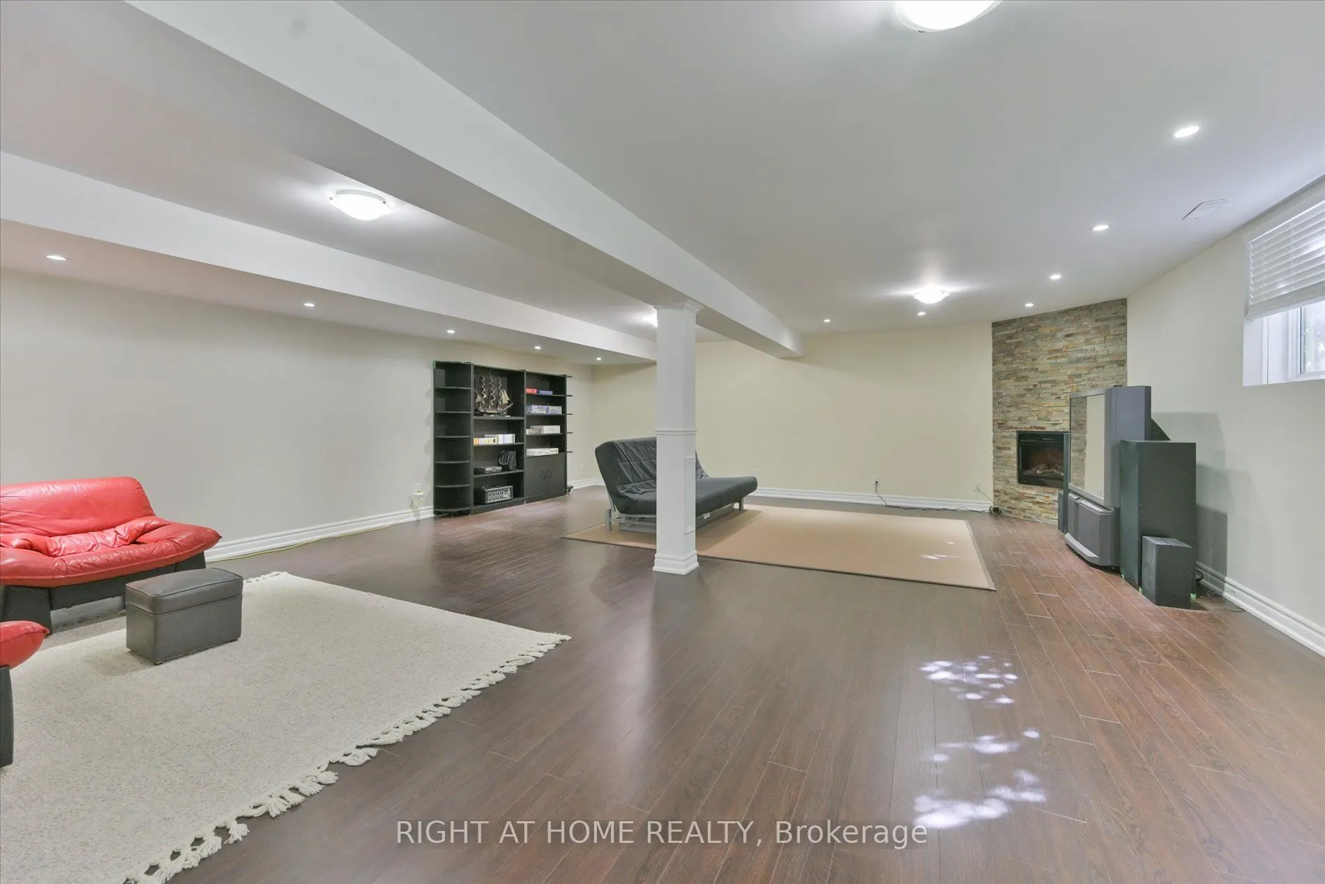 18 Mccowan Lane