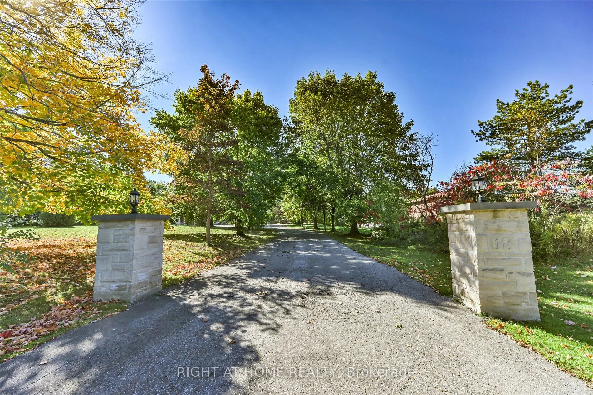 18 Mccowan Lane