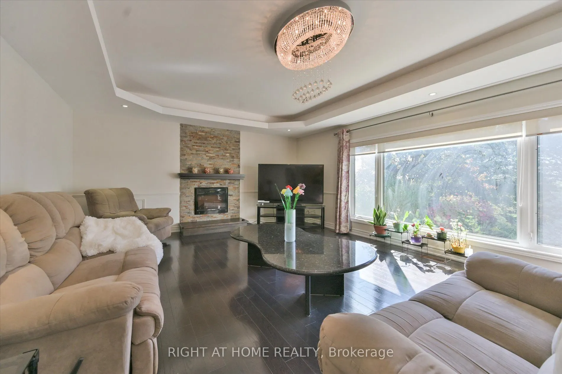 18 Mccowan Lane