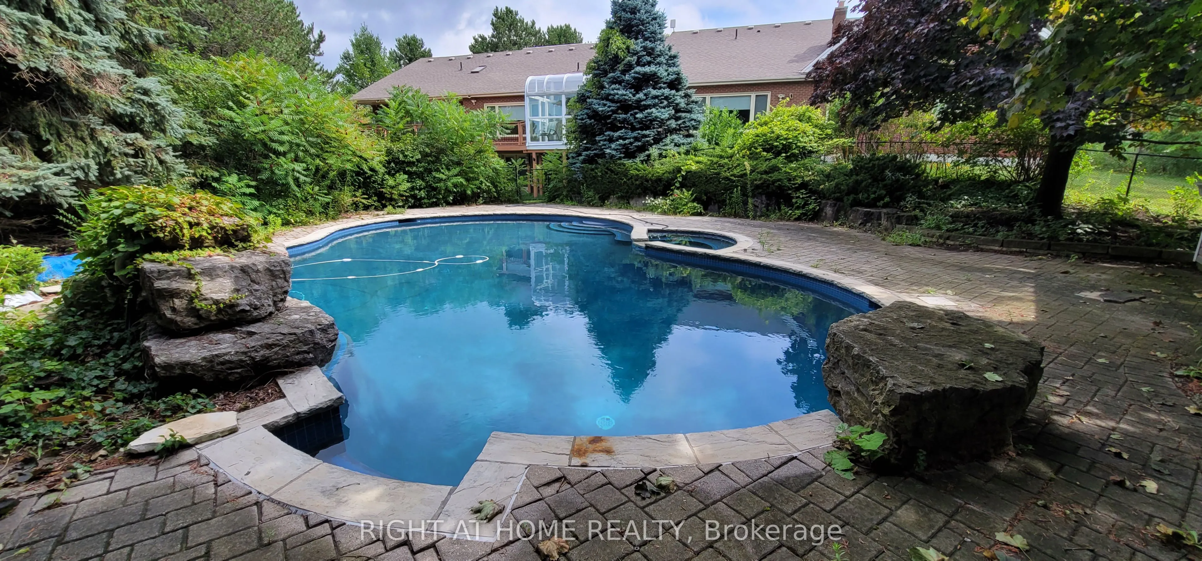 18 Mccowan Lane