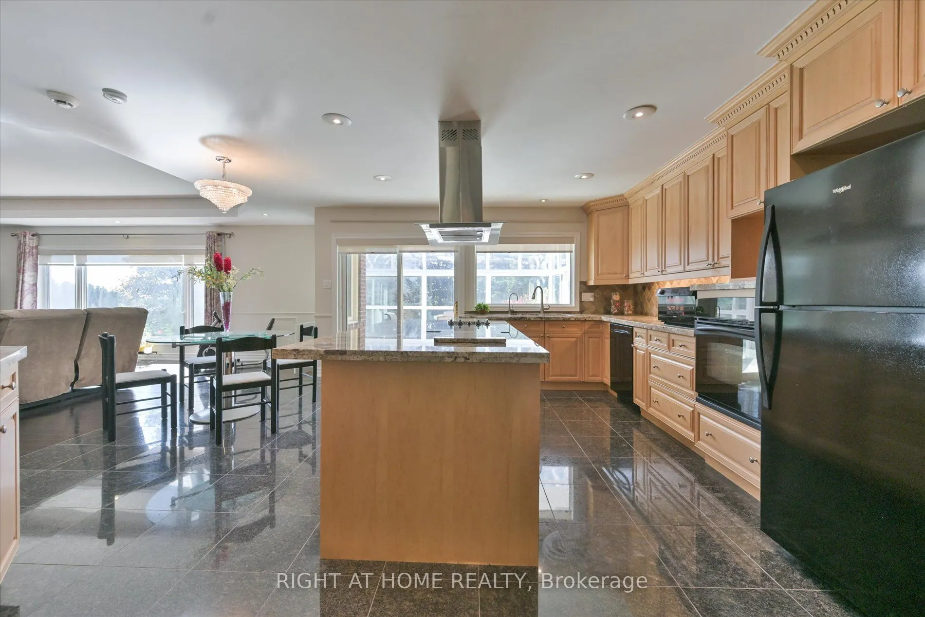 18 Mccowan Lane