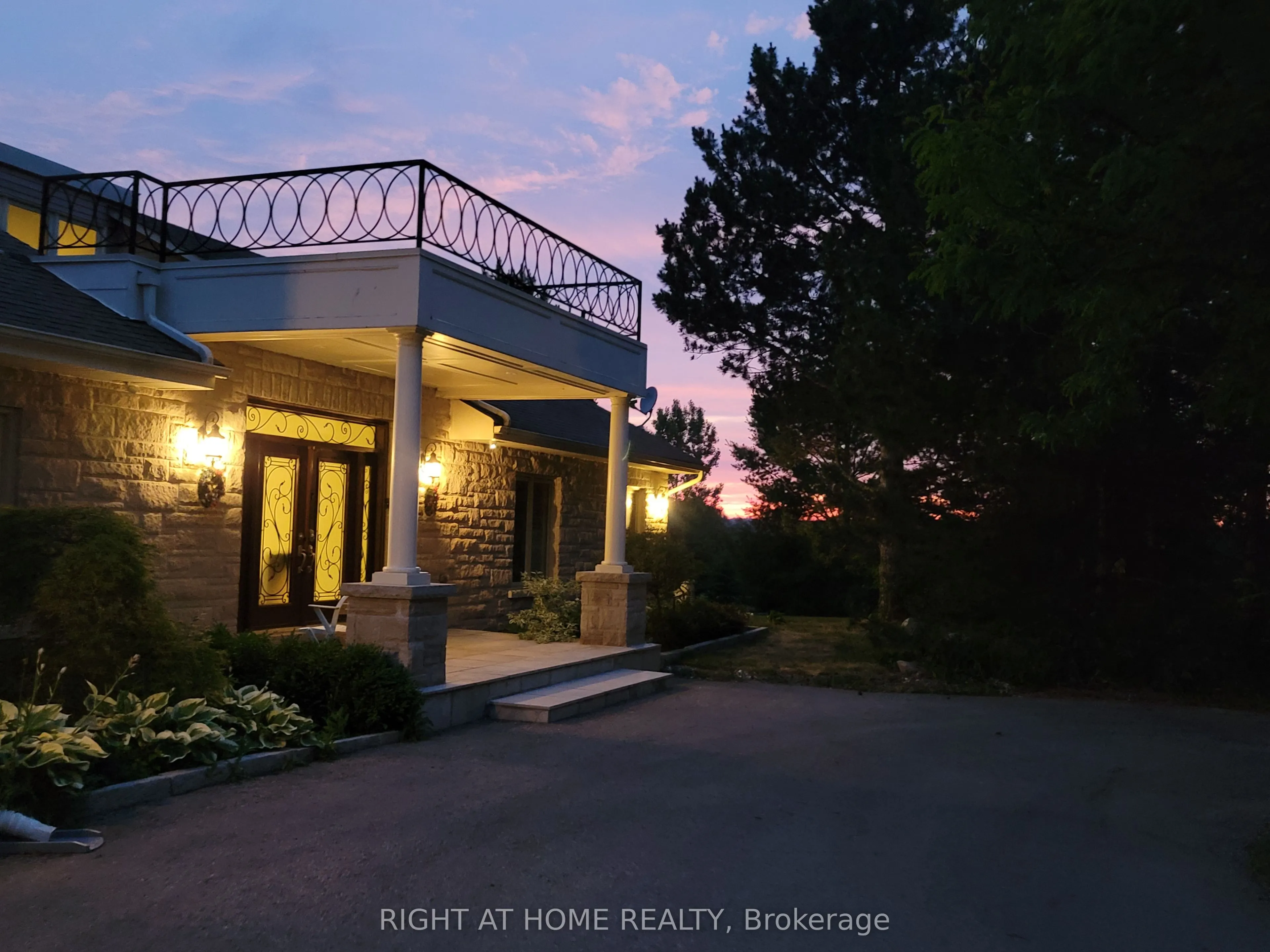 18 Mccowan Lane