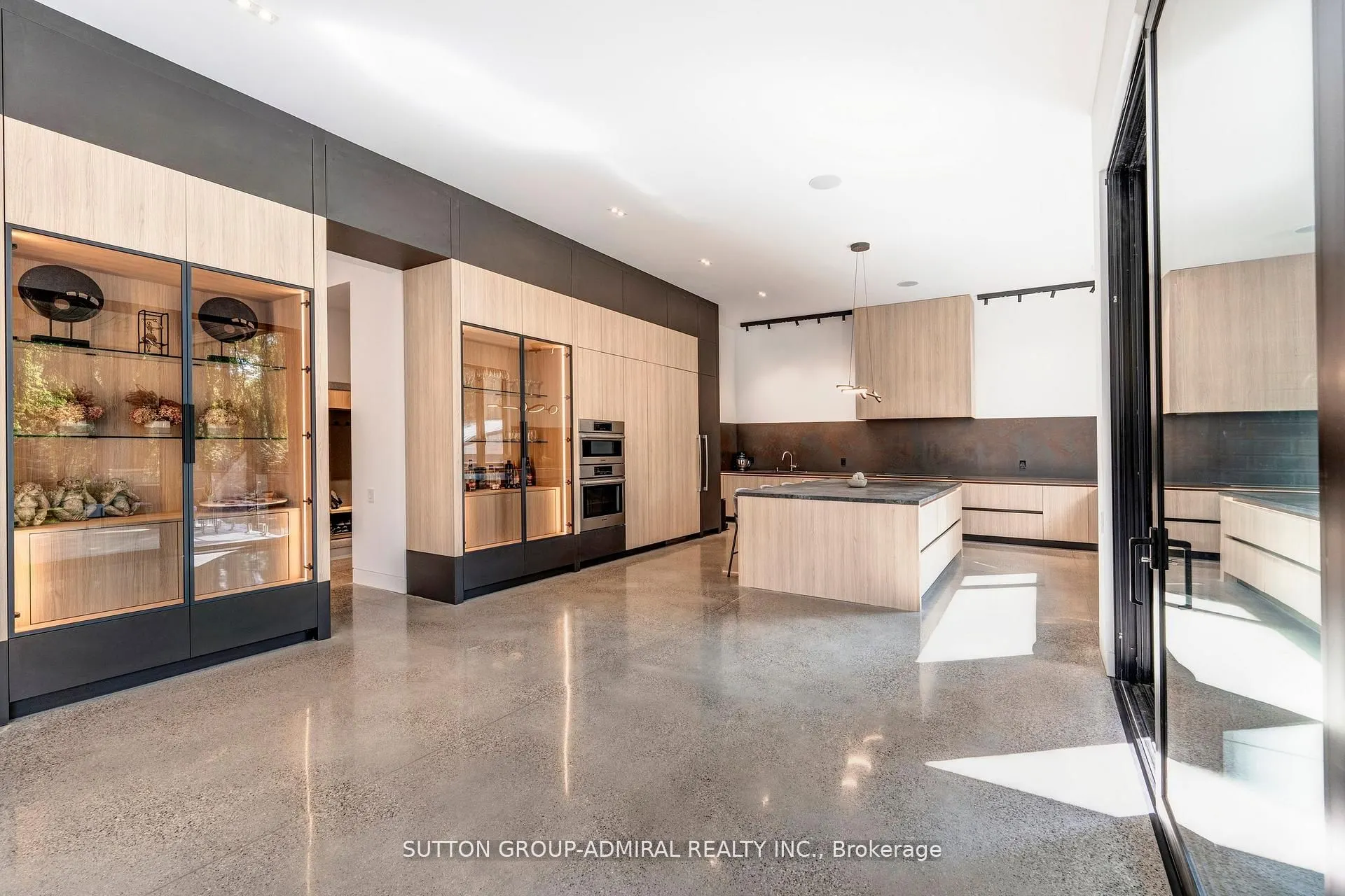 126 WOOD Lane