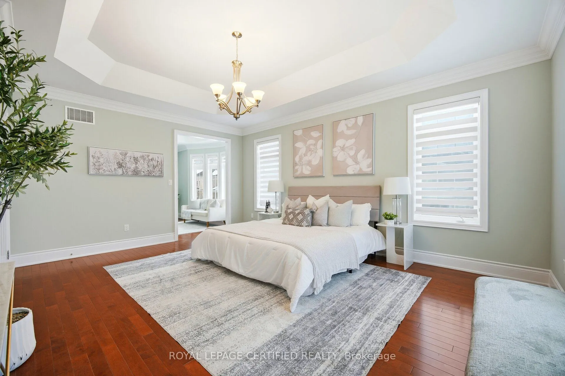 100 Virtue Crescent