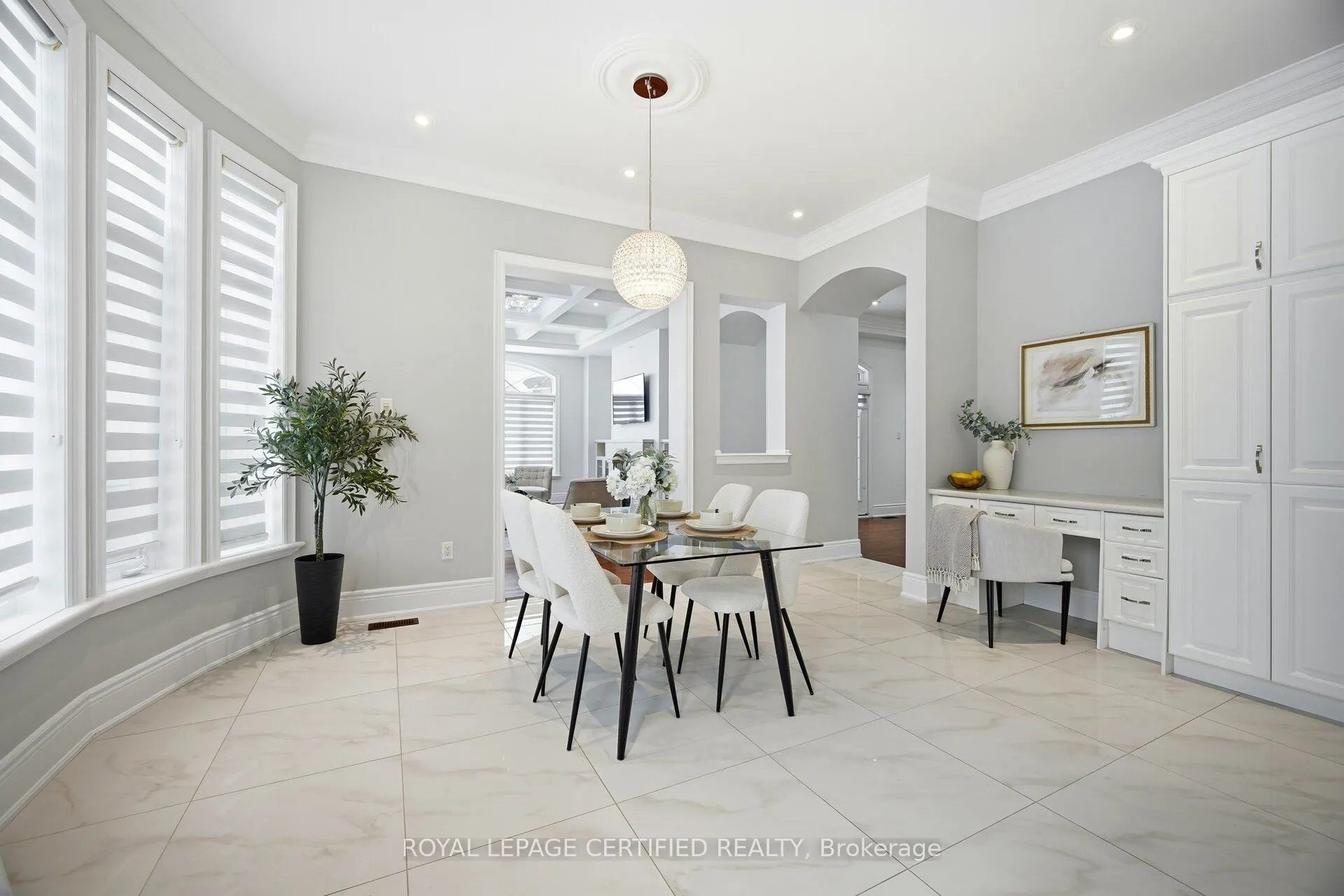 100 Virtue Crescent