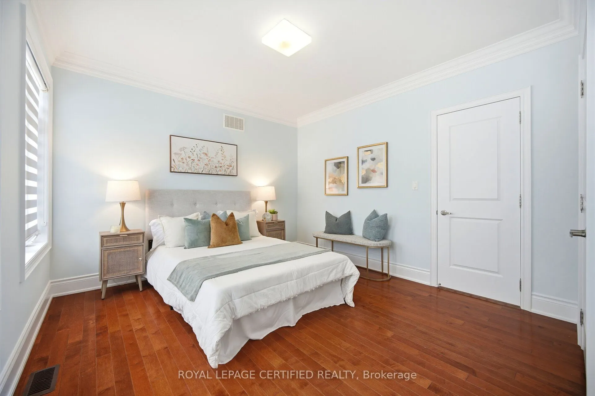 100 Virtue Crescent