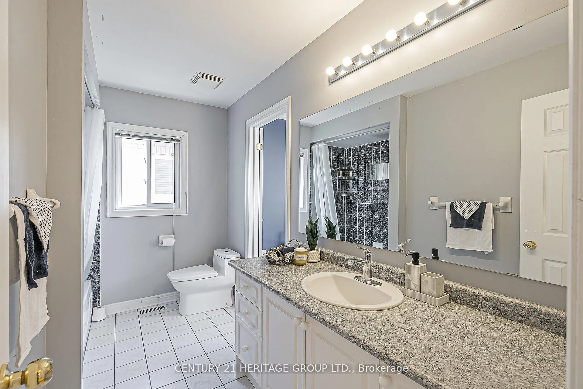 29 Eminence Road