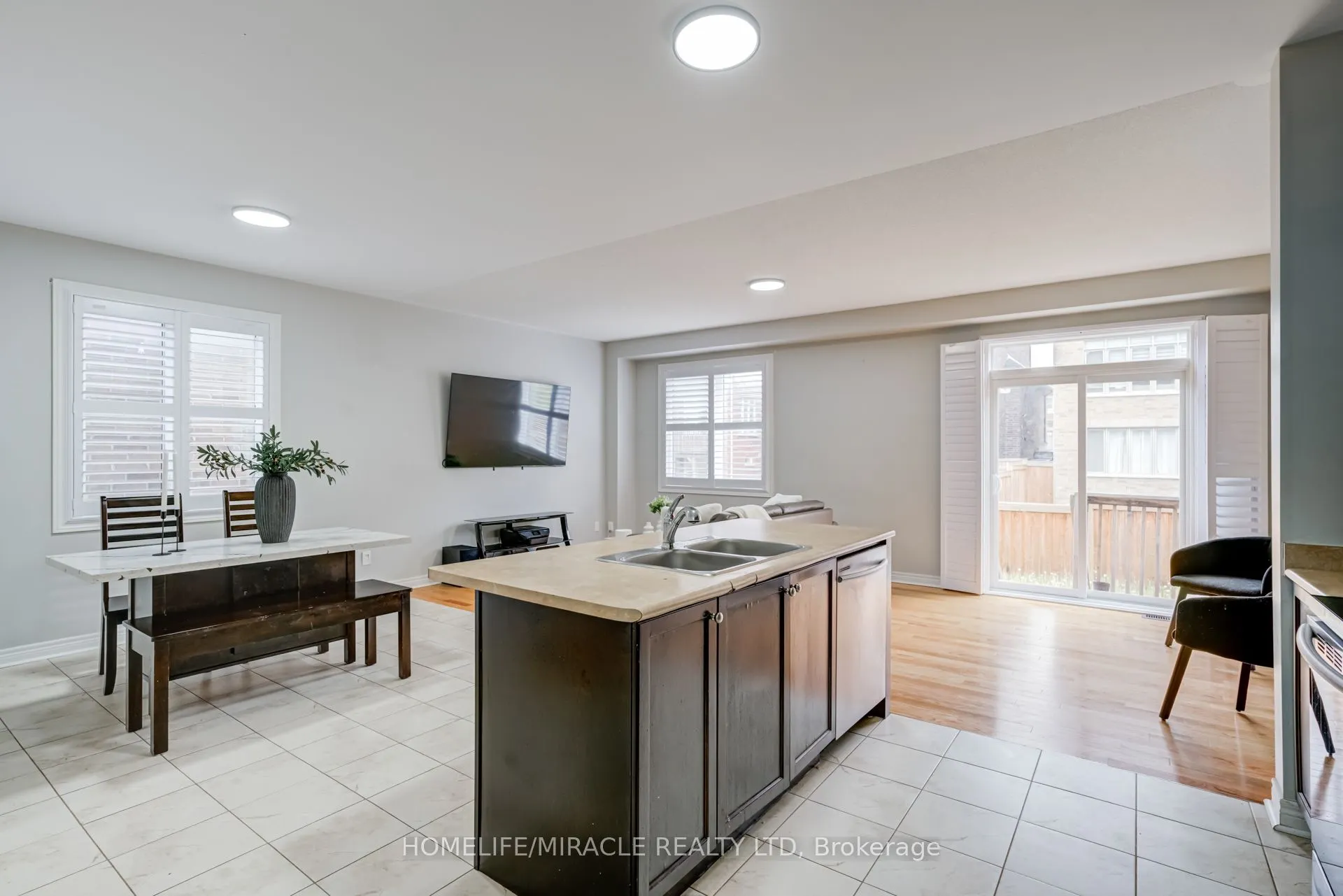 81 Willoughby Way