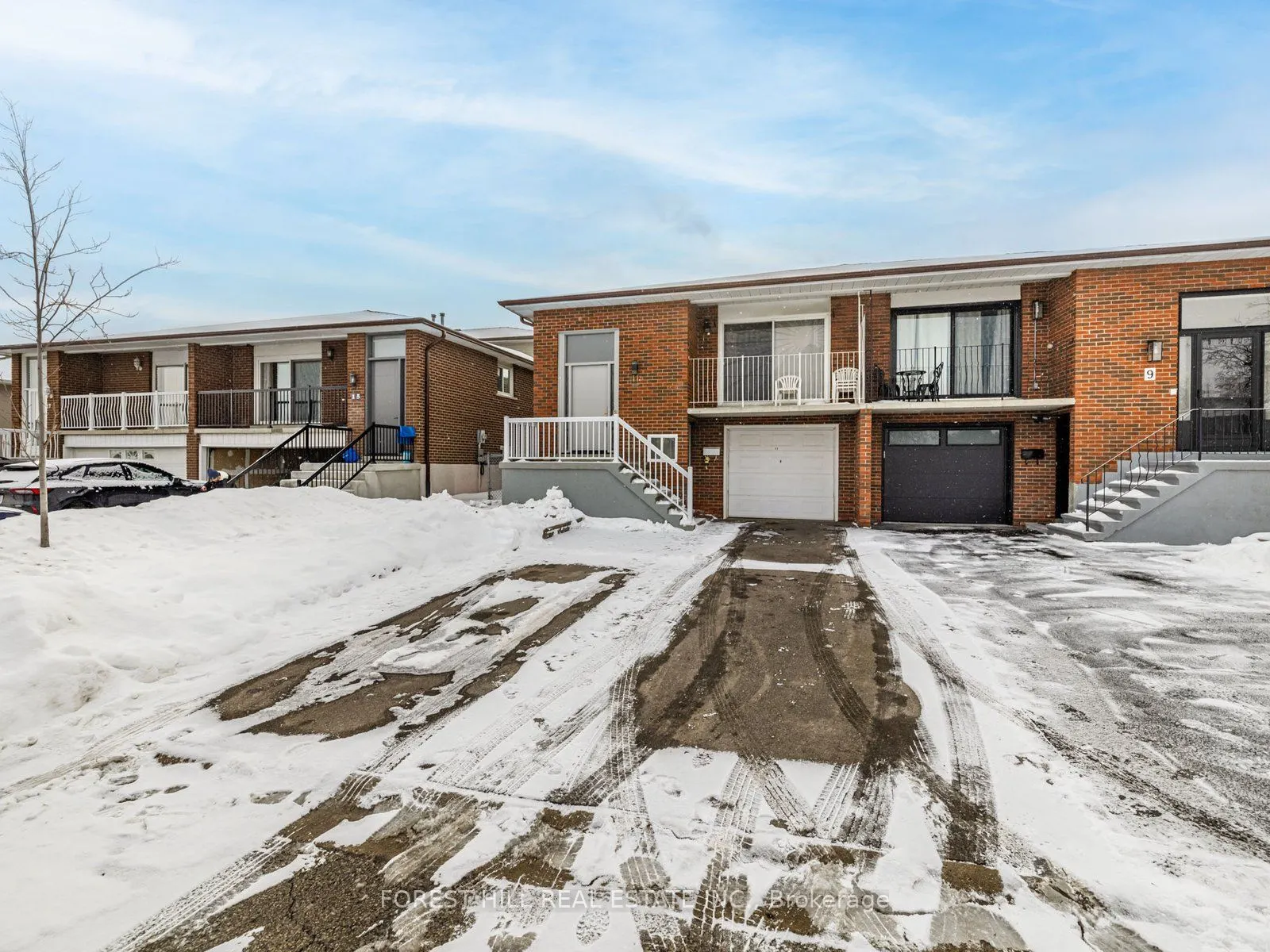 11 Albany Drive