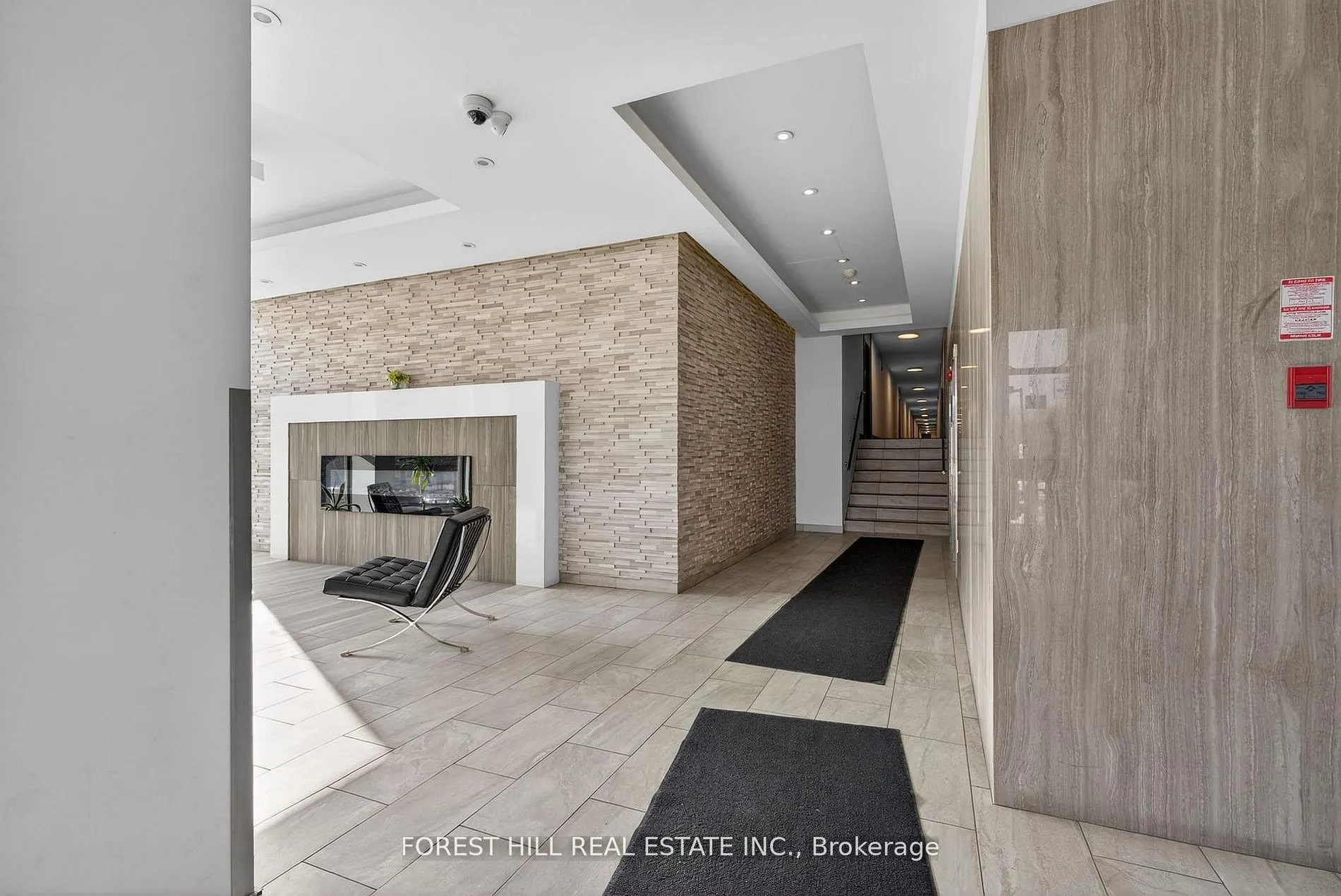 180 DUDLEY Avenue #302