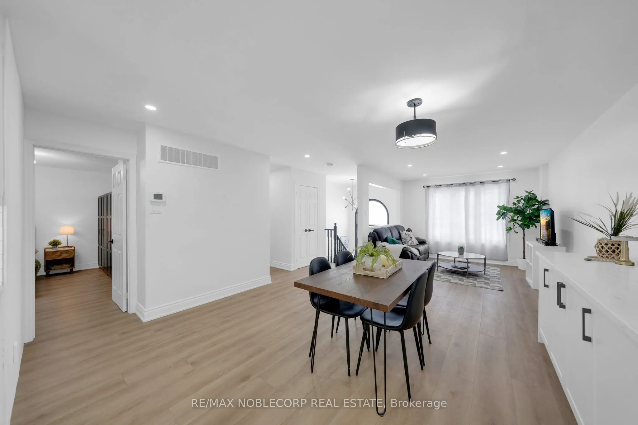 76 Edenbridge Drive