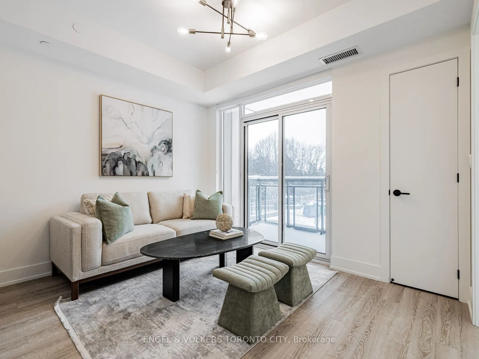 2075 King Road #249