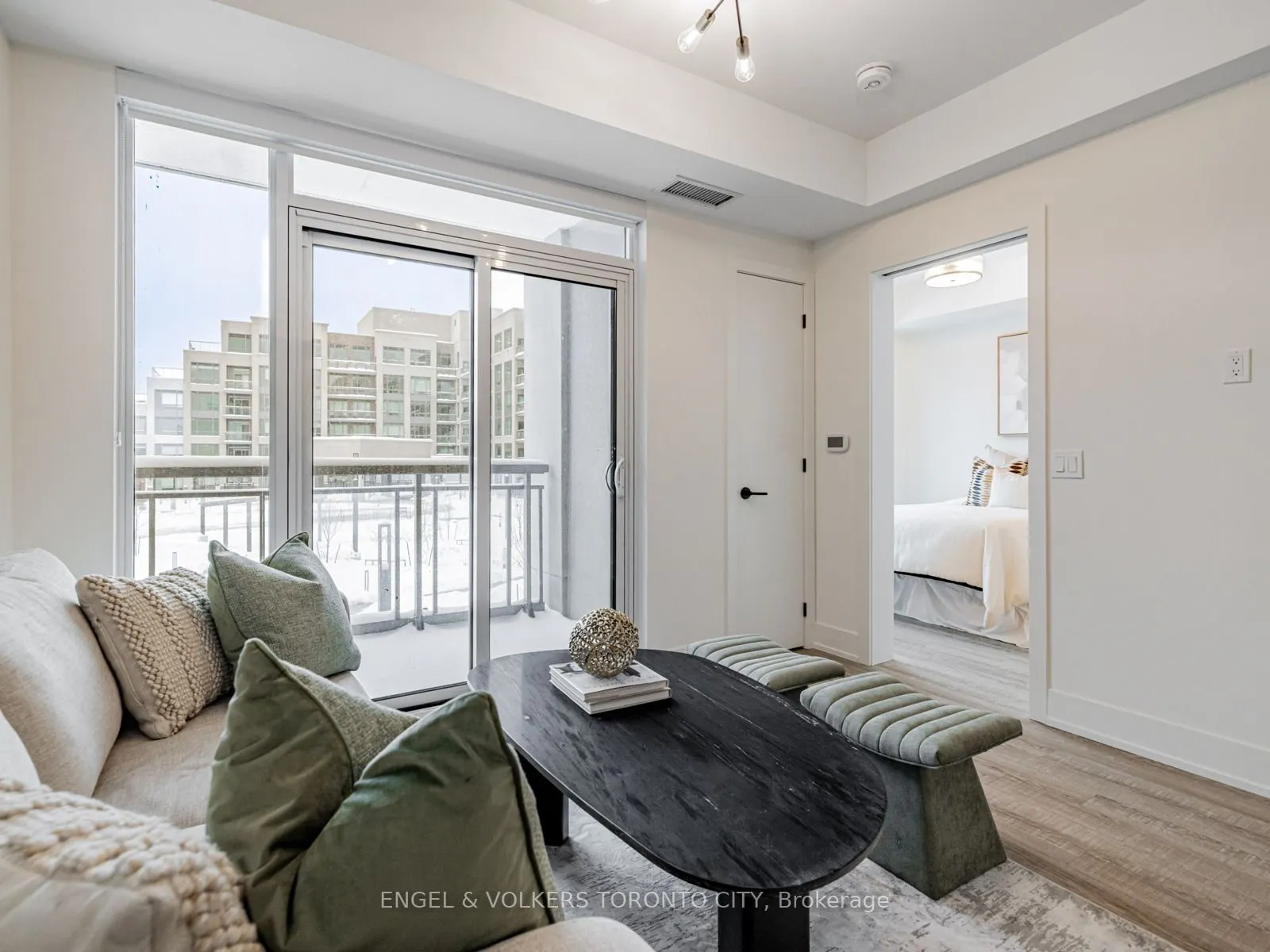 2075 King Road #249