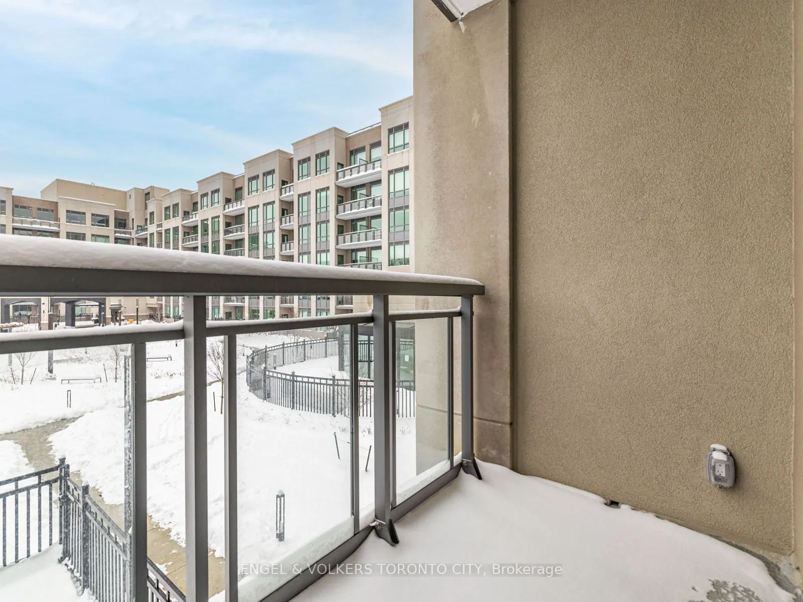 2075 King Road #249