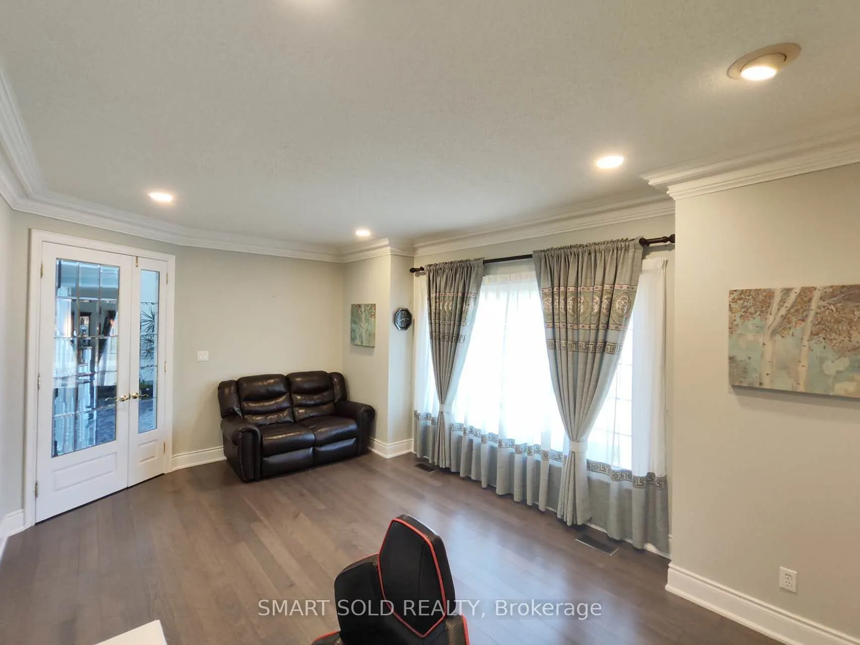 67 Chantilly Crescent