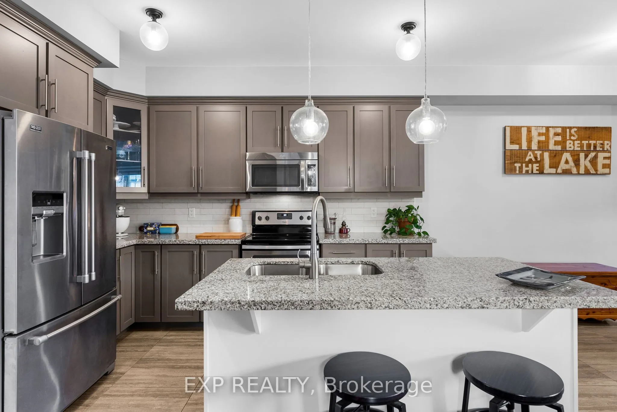 7 Vita Stephanie Court