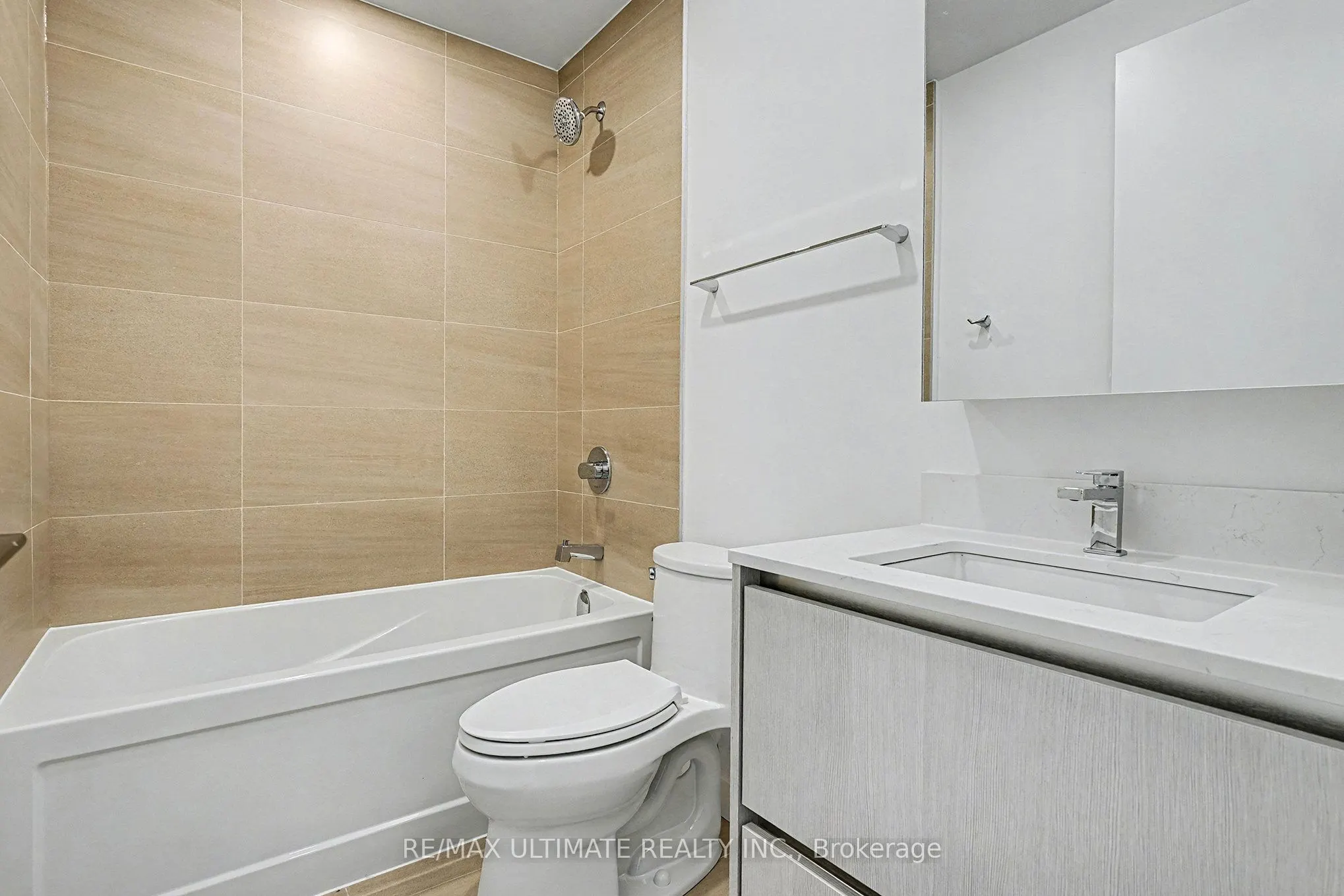 8188 Yonge Street #727