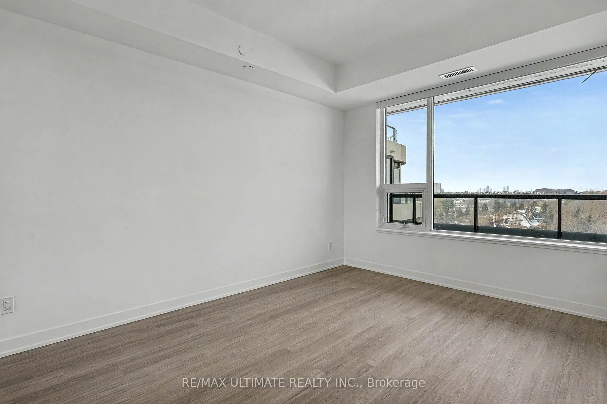 8188 Yonge Street #727