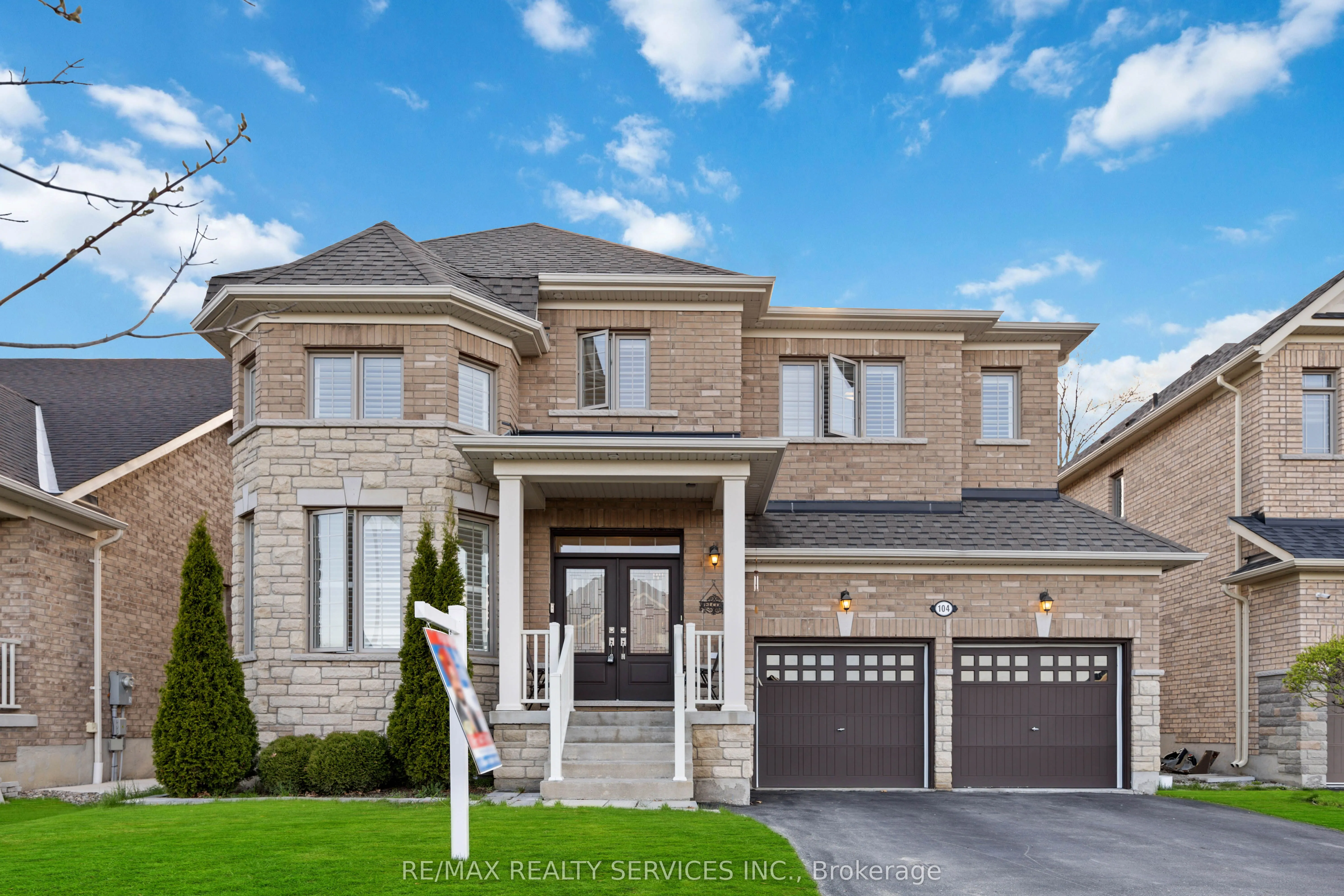 104 Sharpe Crescent