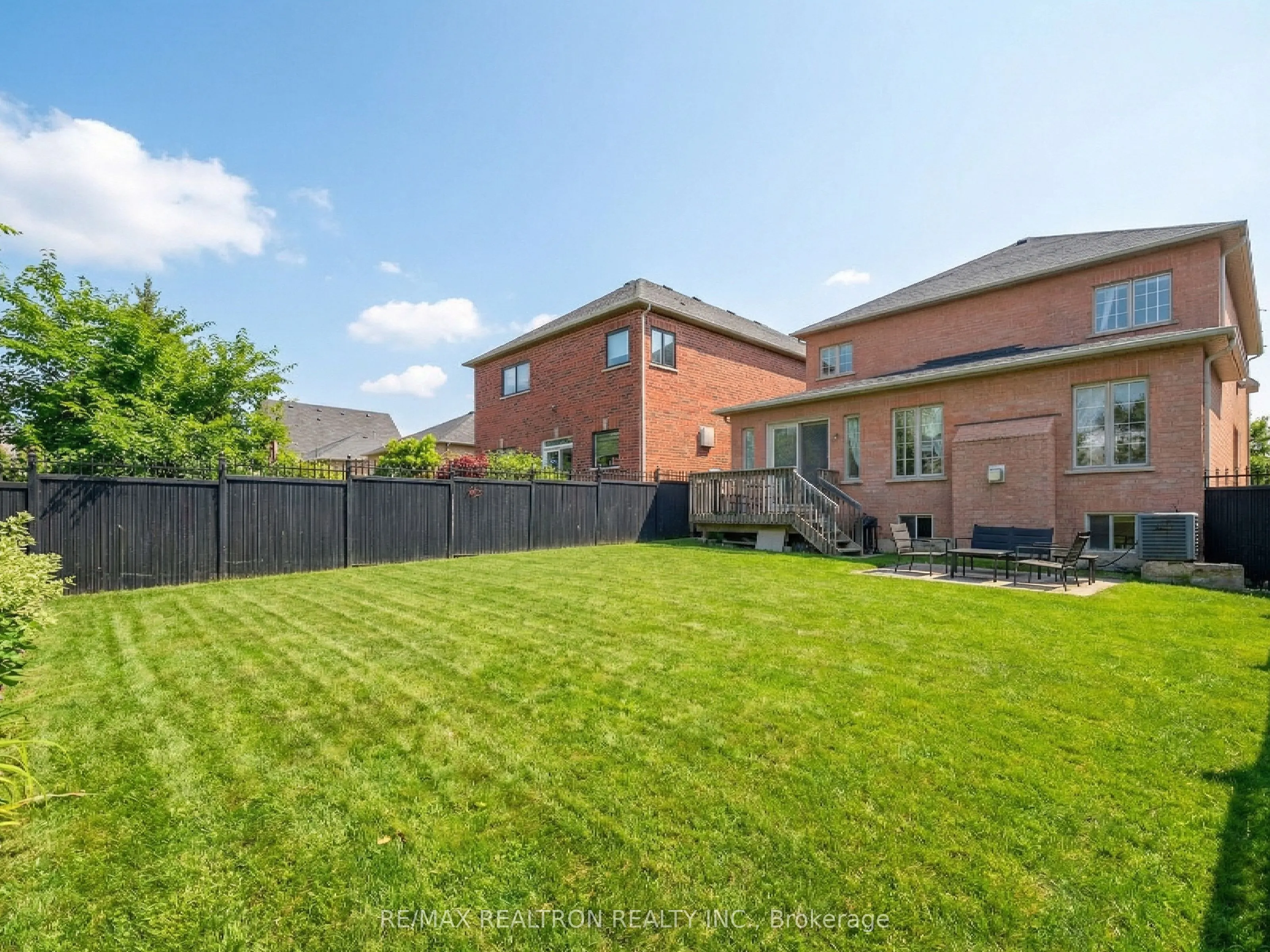 20 Shalom Aleichem Court