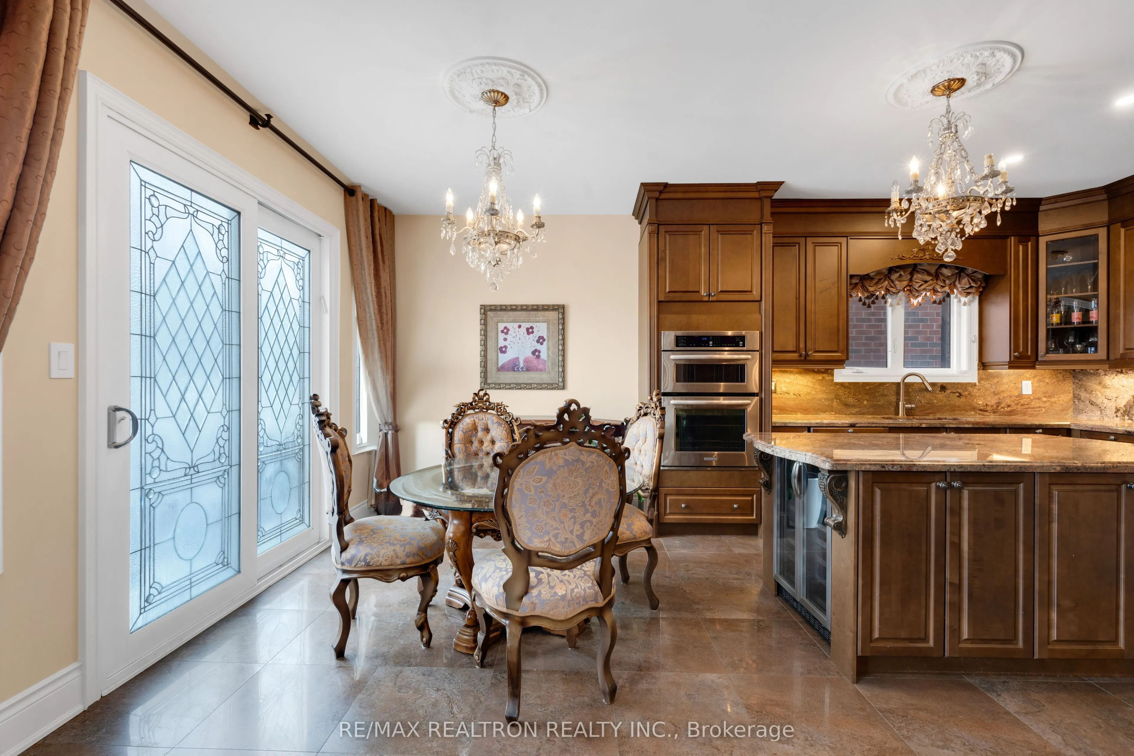 20 Shalom Aleichem Court