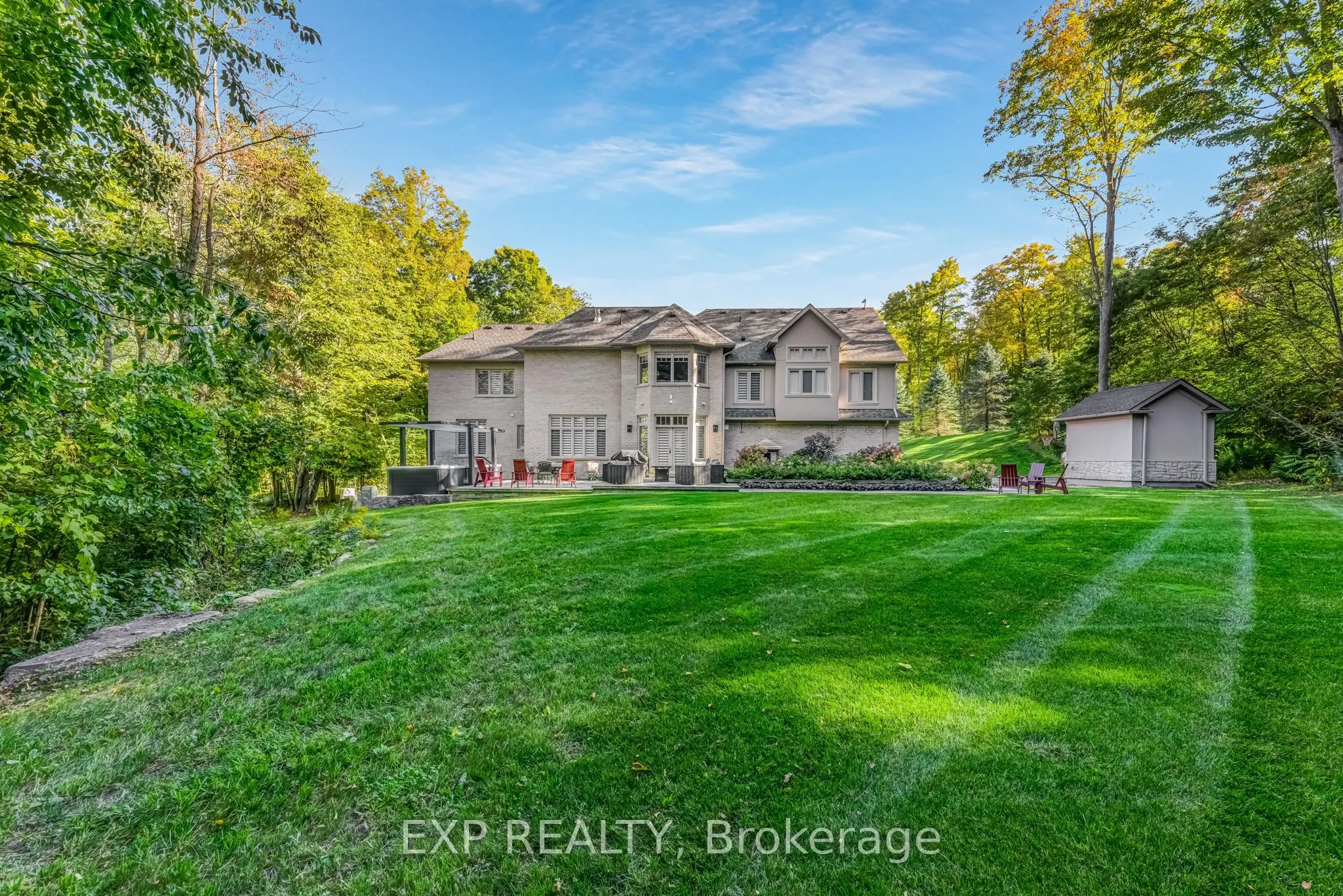 19 Glenhill Trail