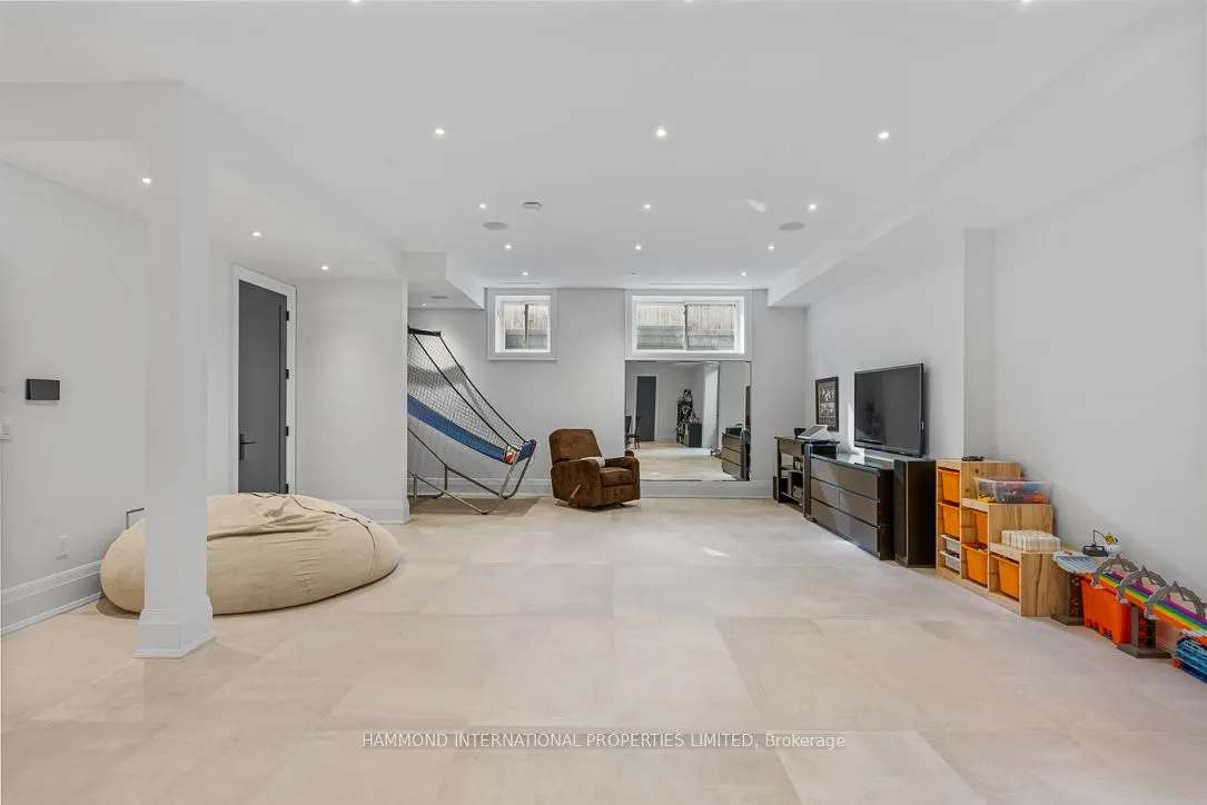 108 Hollingsworth Drive