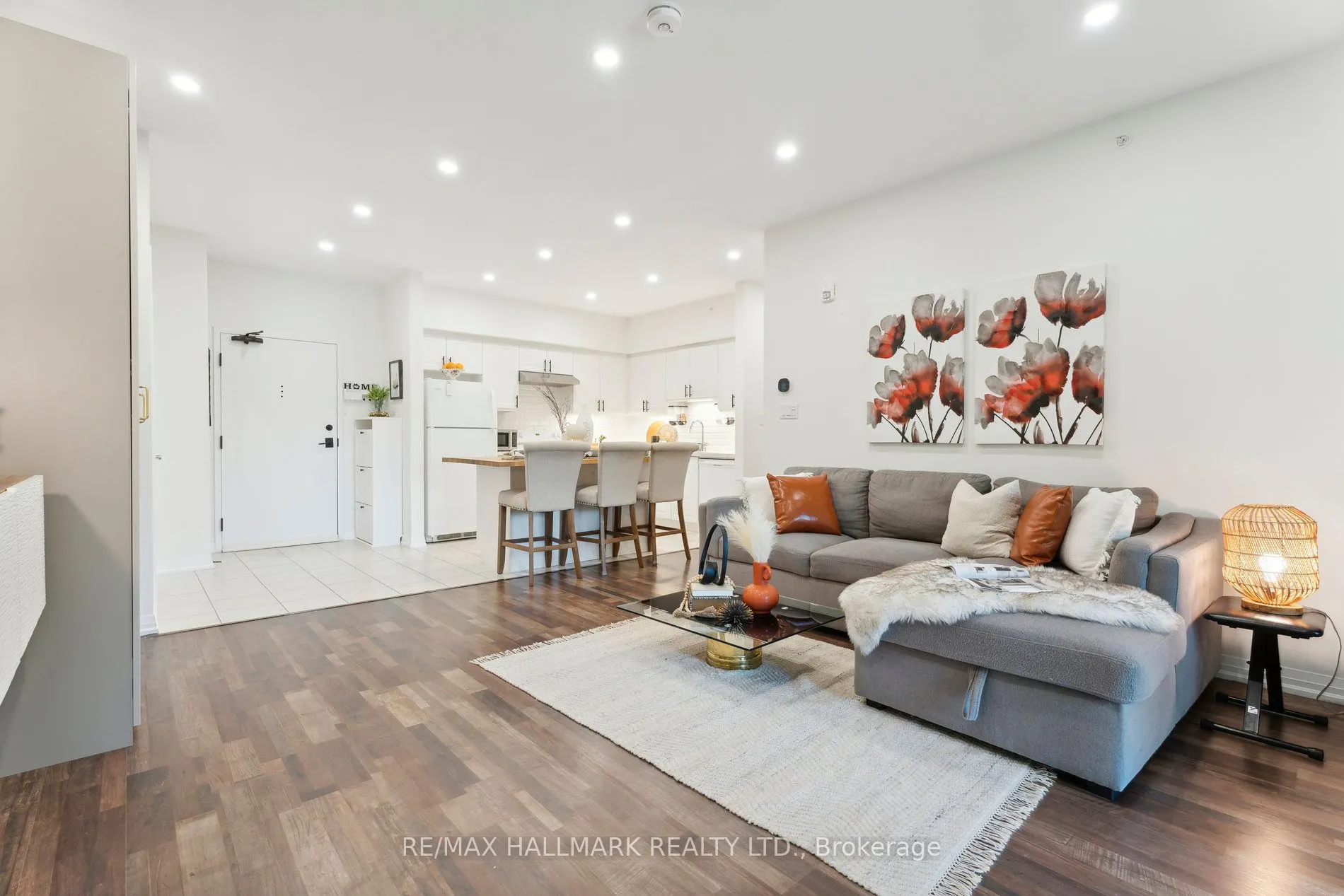157 Wellington Street E #304