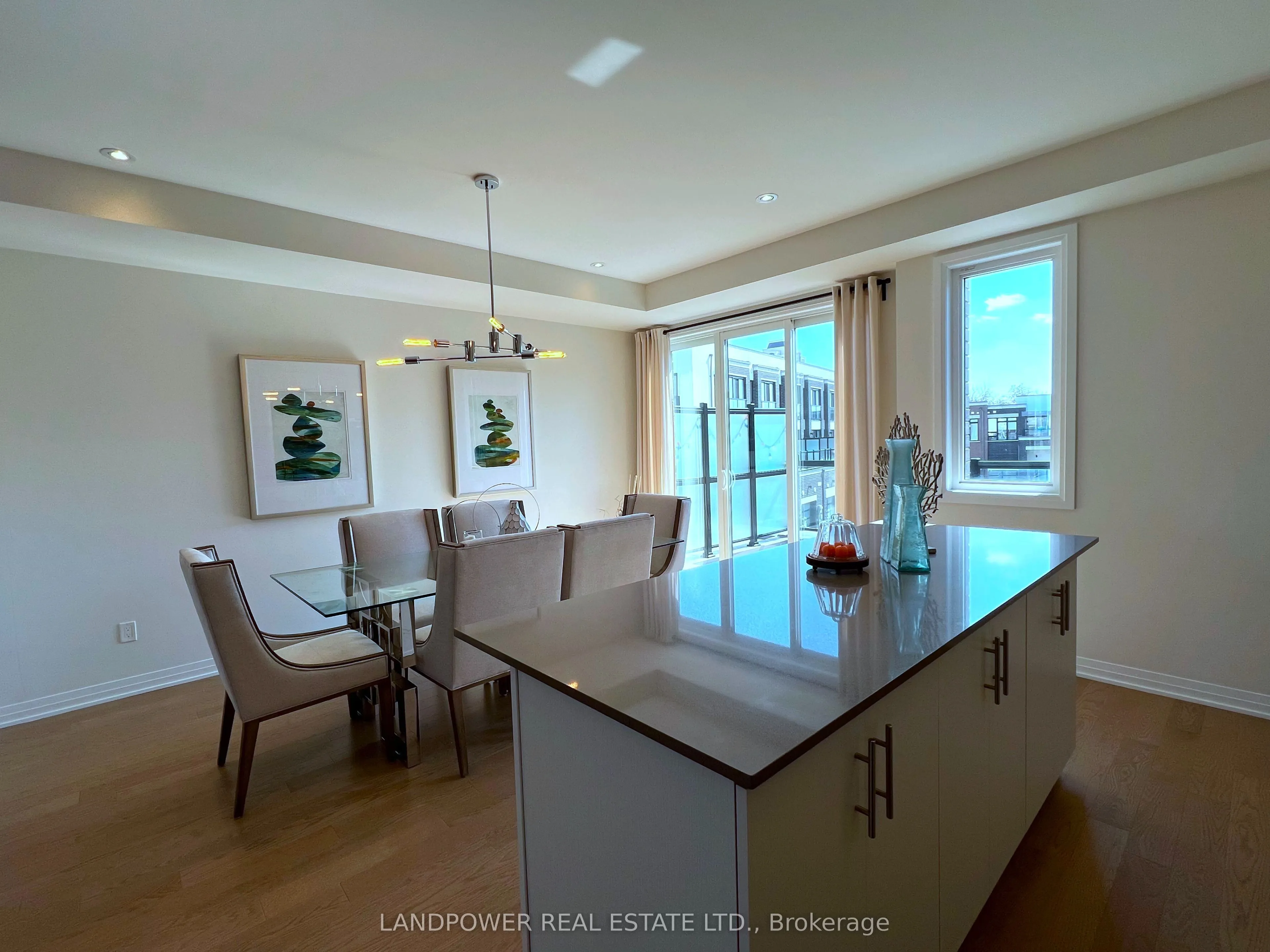 1655 Bur Oak Avenue #14