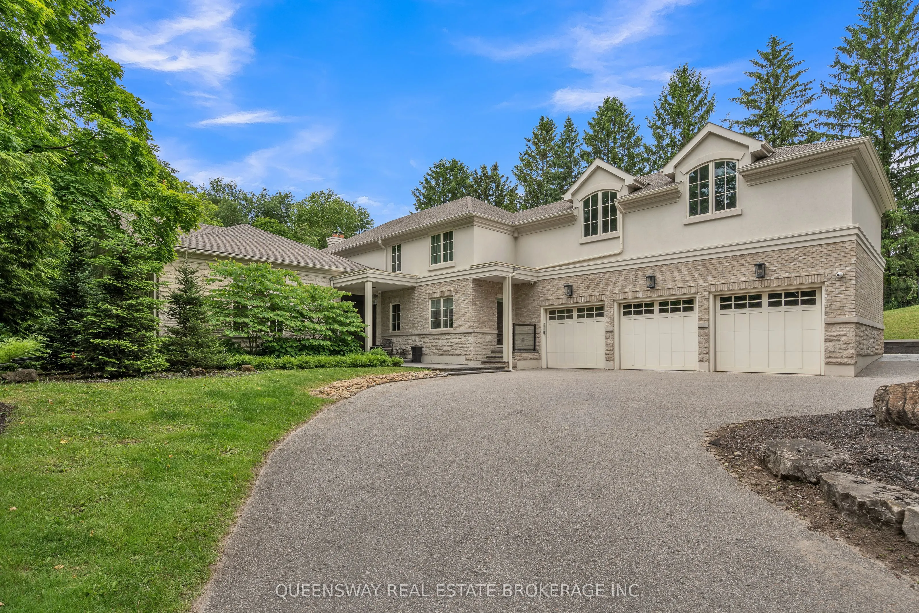 2600 17th Sideroad