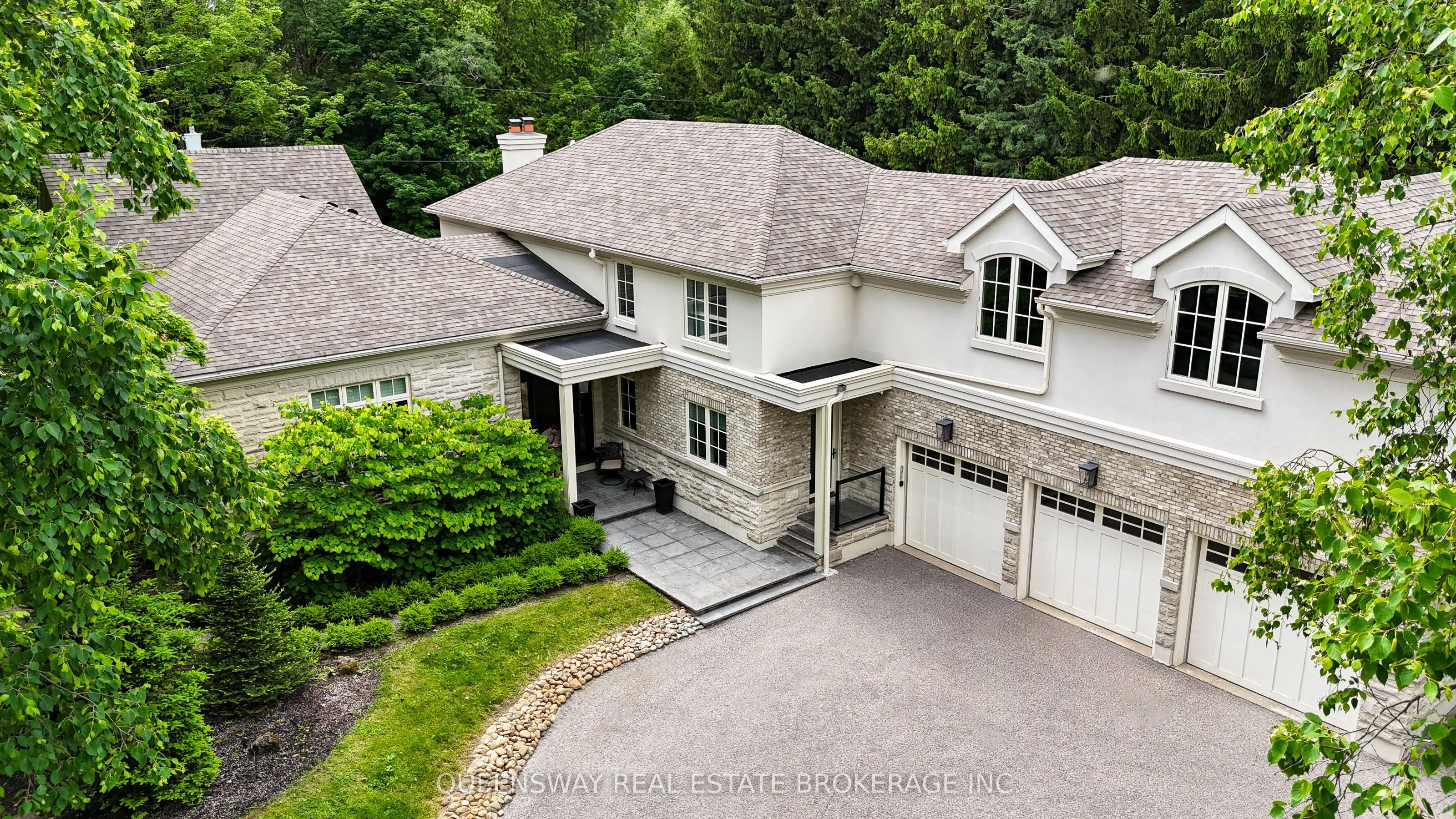 2600 17th Sideroad