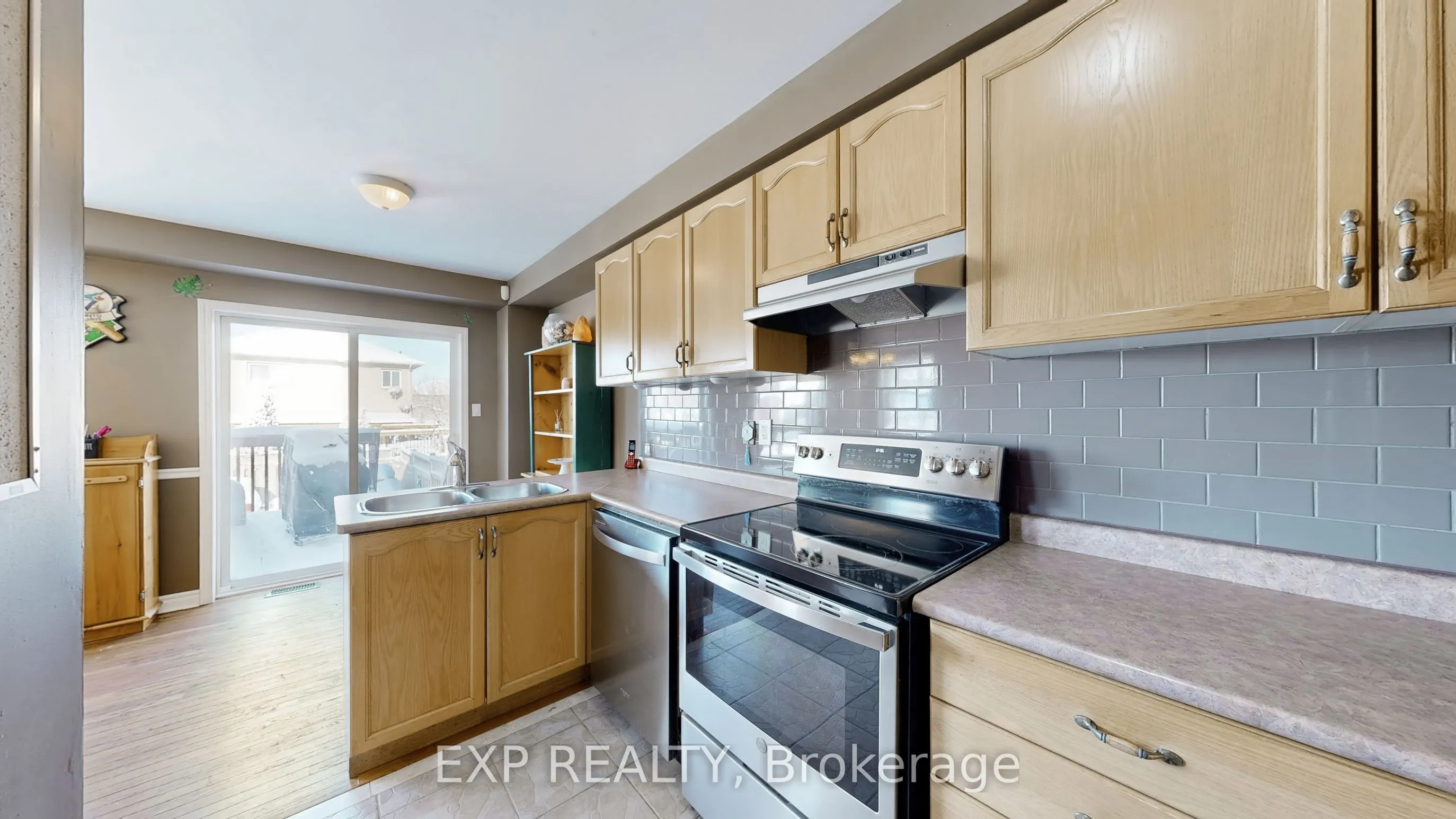 33 Wrendale Crescent