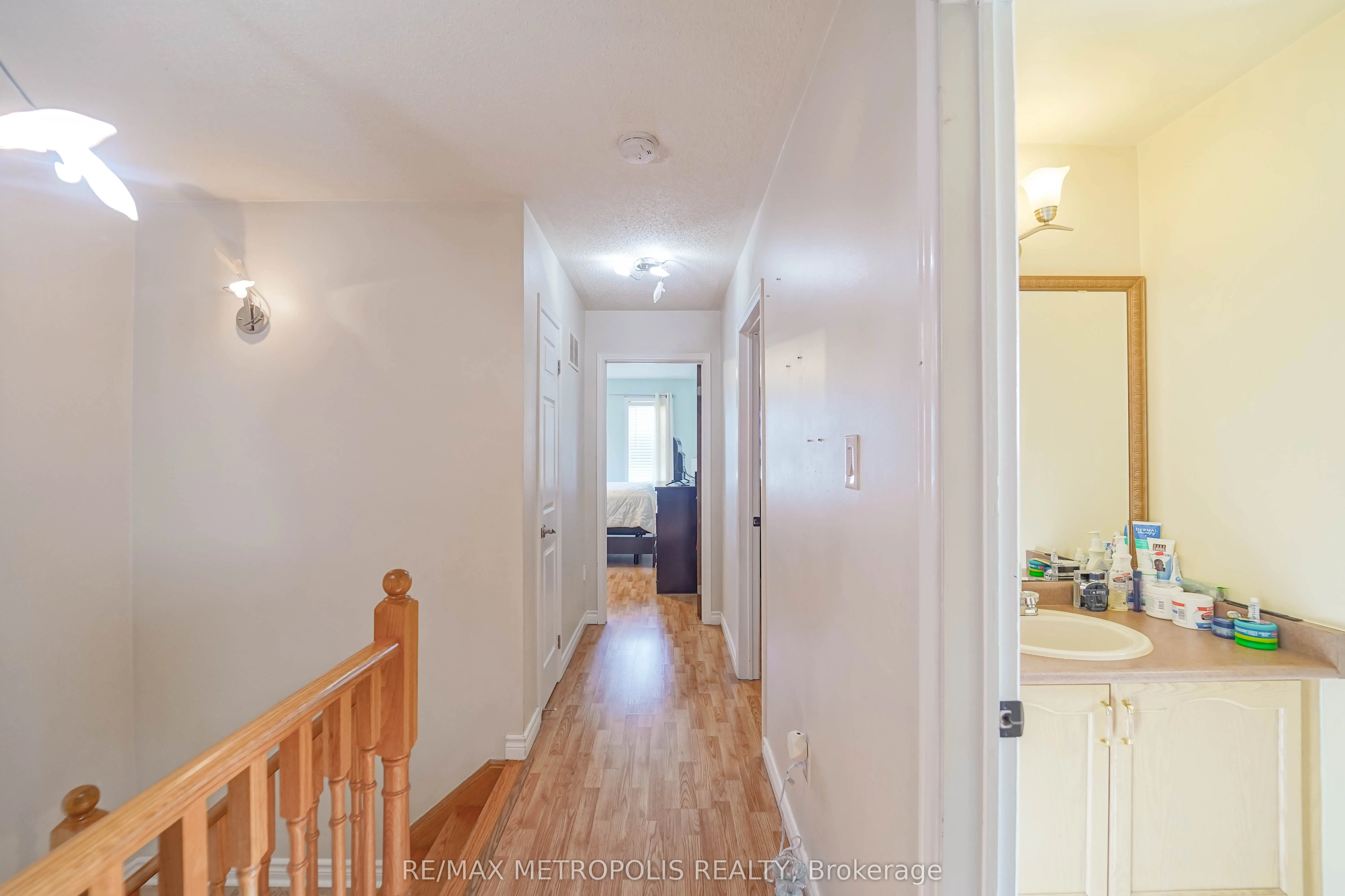 63 Echo Ridge Crescent