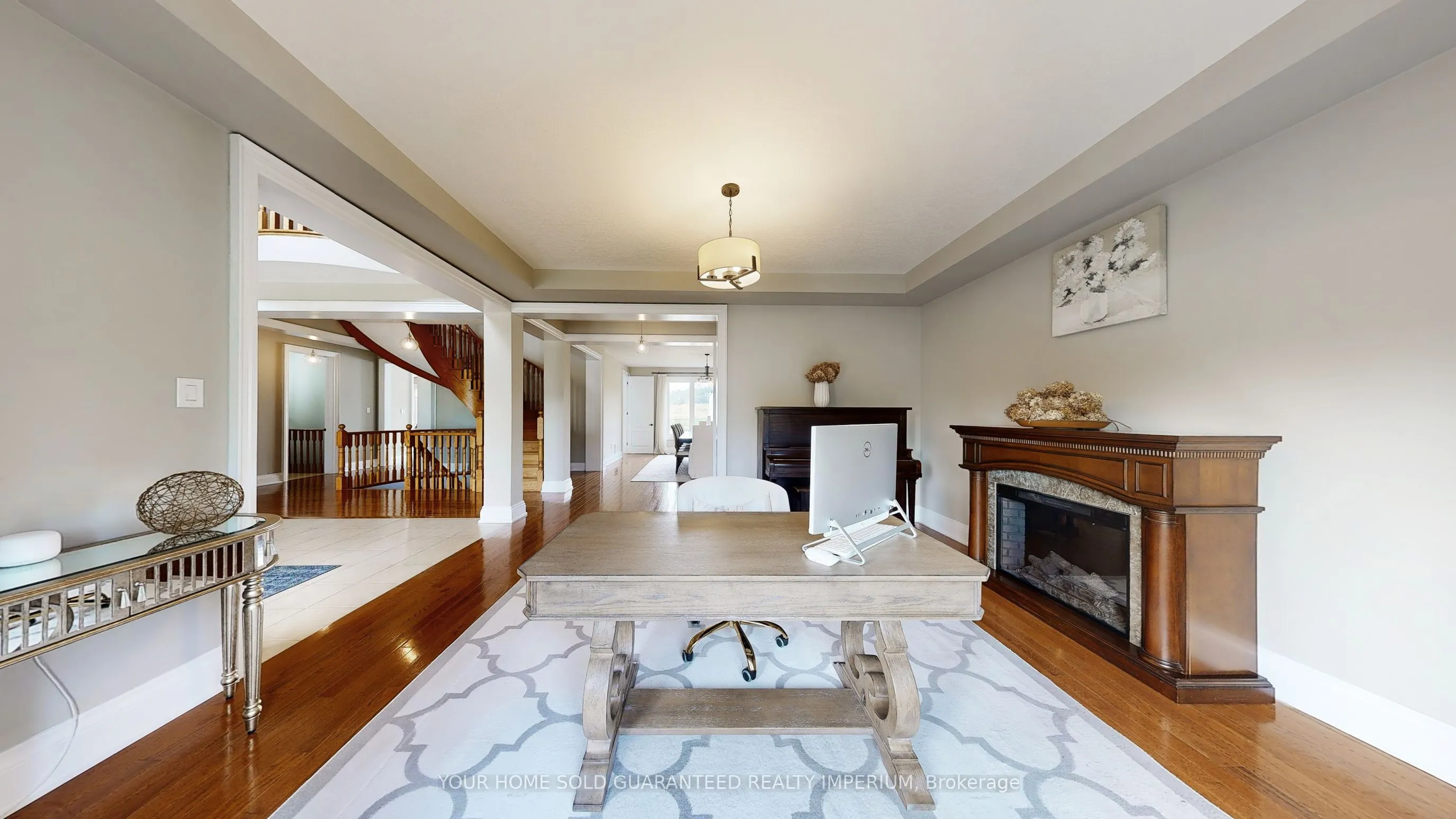 24 Wyndance Way