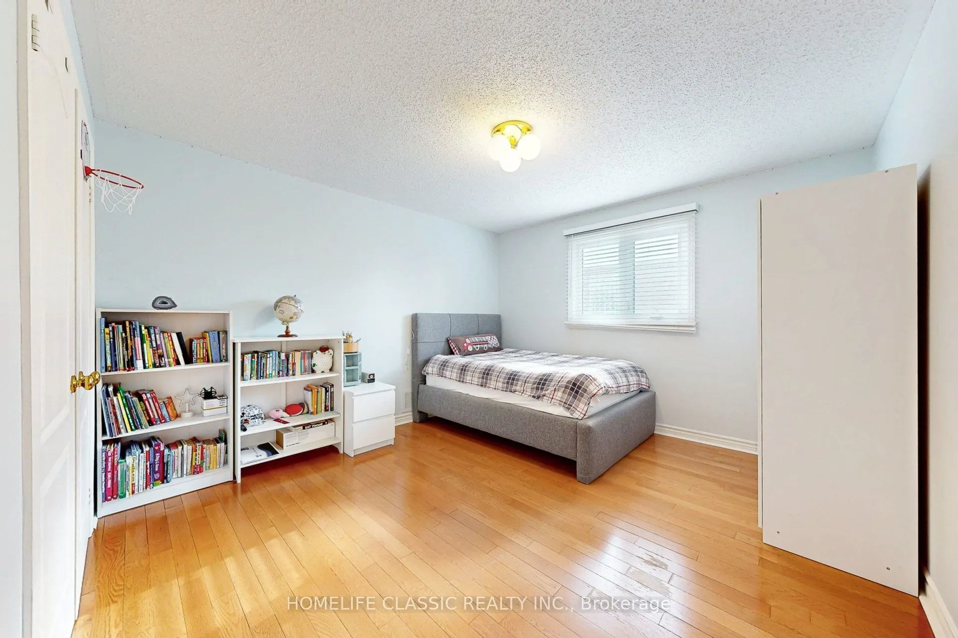 50 Oakhurst Drive