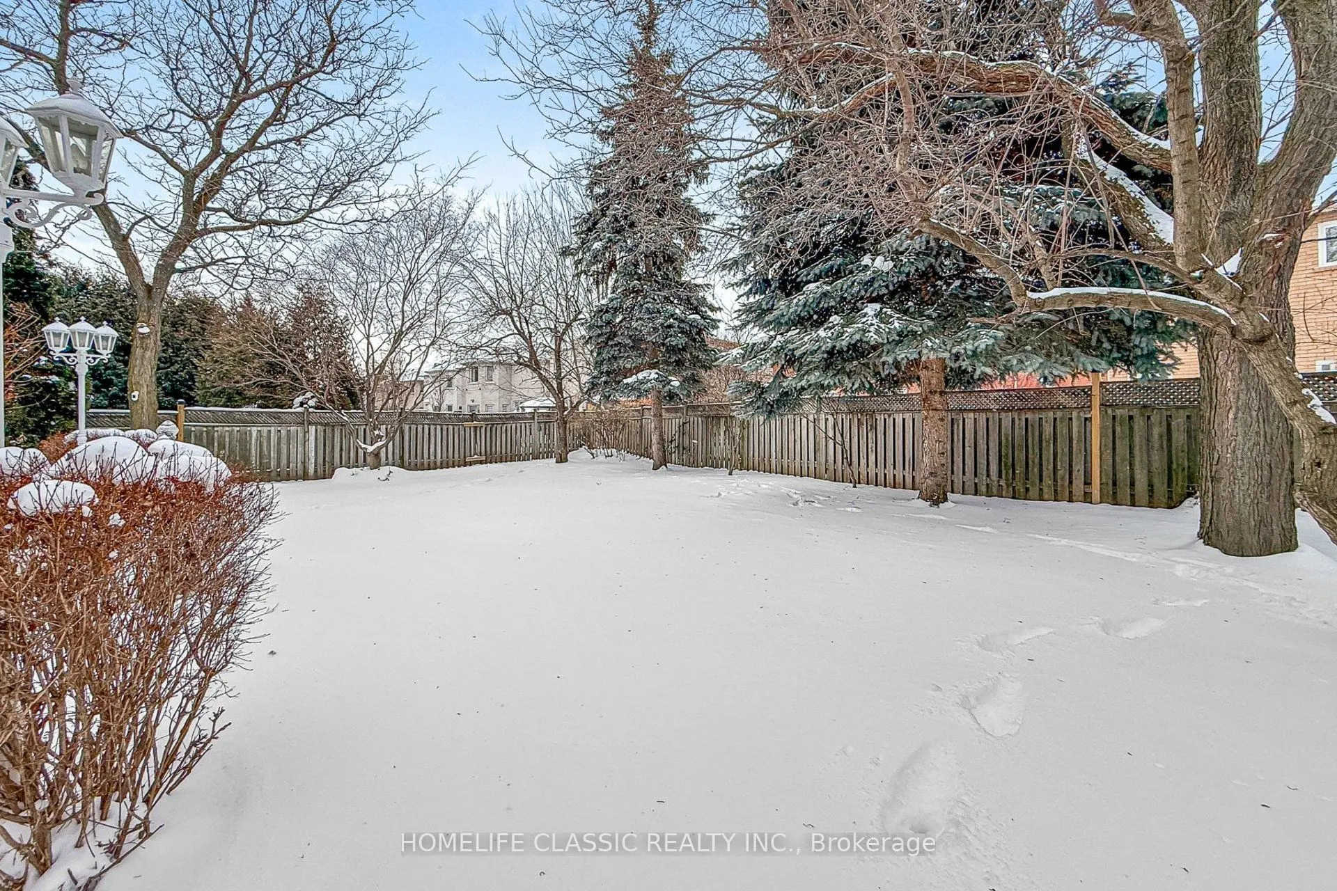 50 Oakhurst Drive
