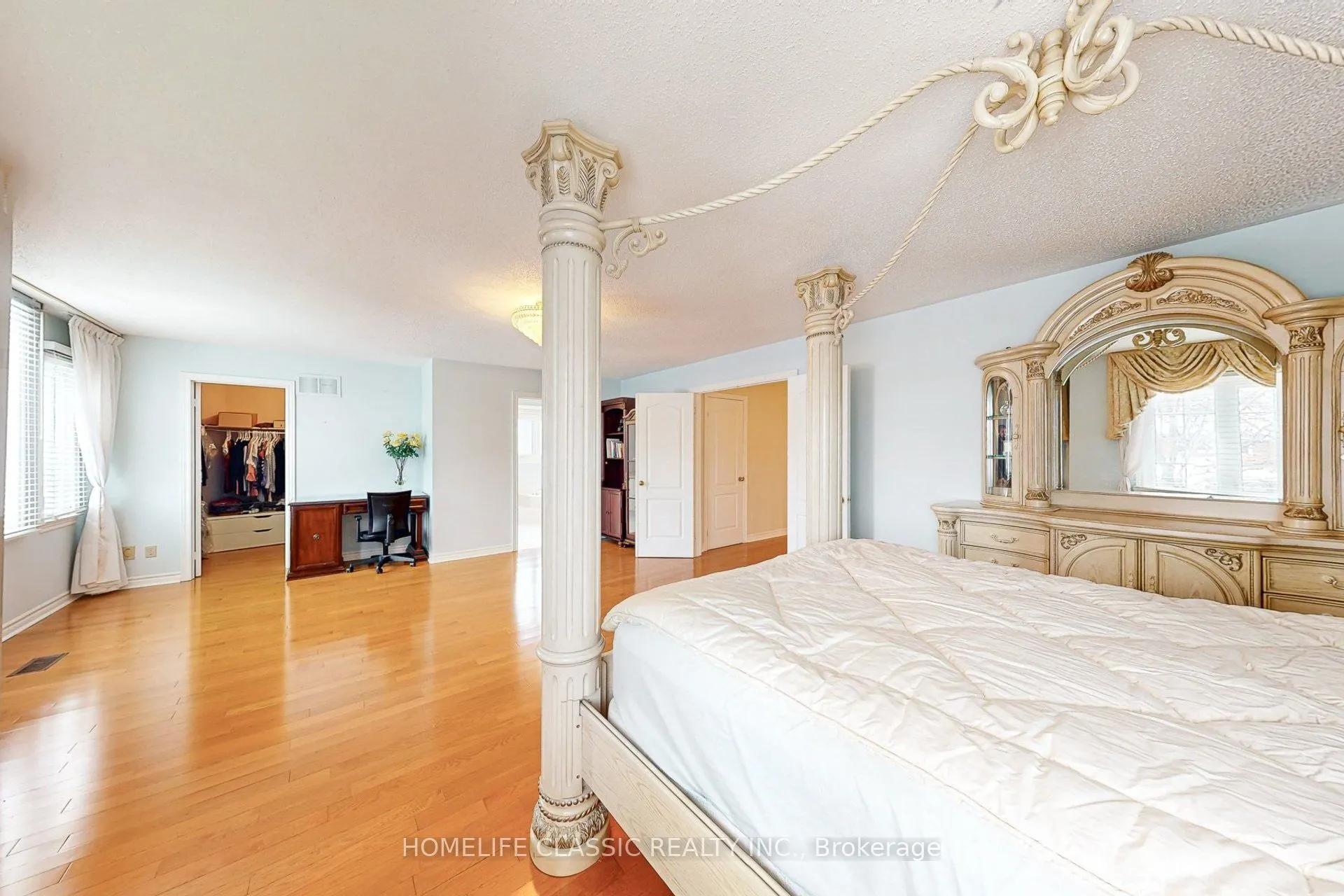 50 Oakhurst Drive